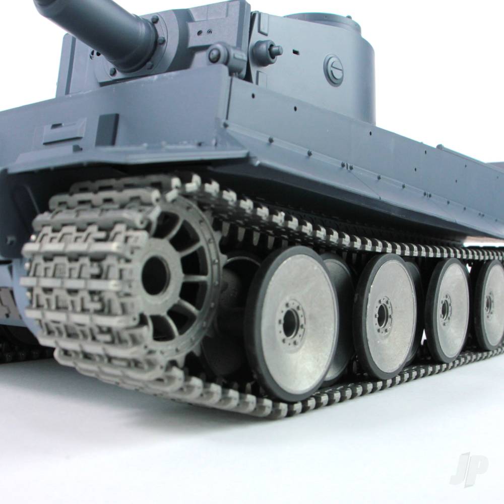 Henglong 1:16 German Tiger I with Infrared Battle System (2.4GHz + Shooter + Smoke + Sound + Metal Gearbox + Tracks + Metal Road Wheels + Drive Wheel + Idler)-2