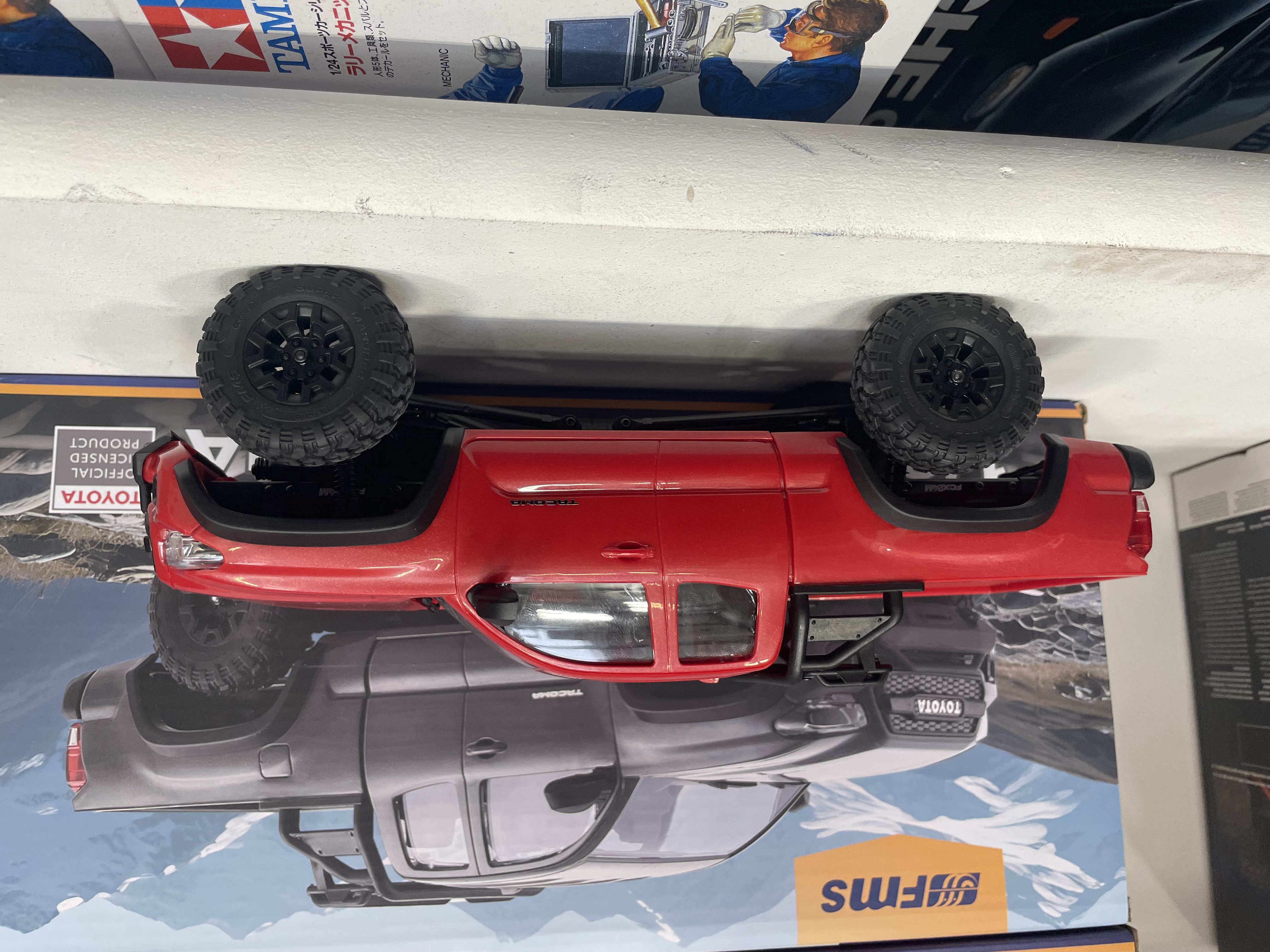 Open Box FMS 1/24 Tacoma