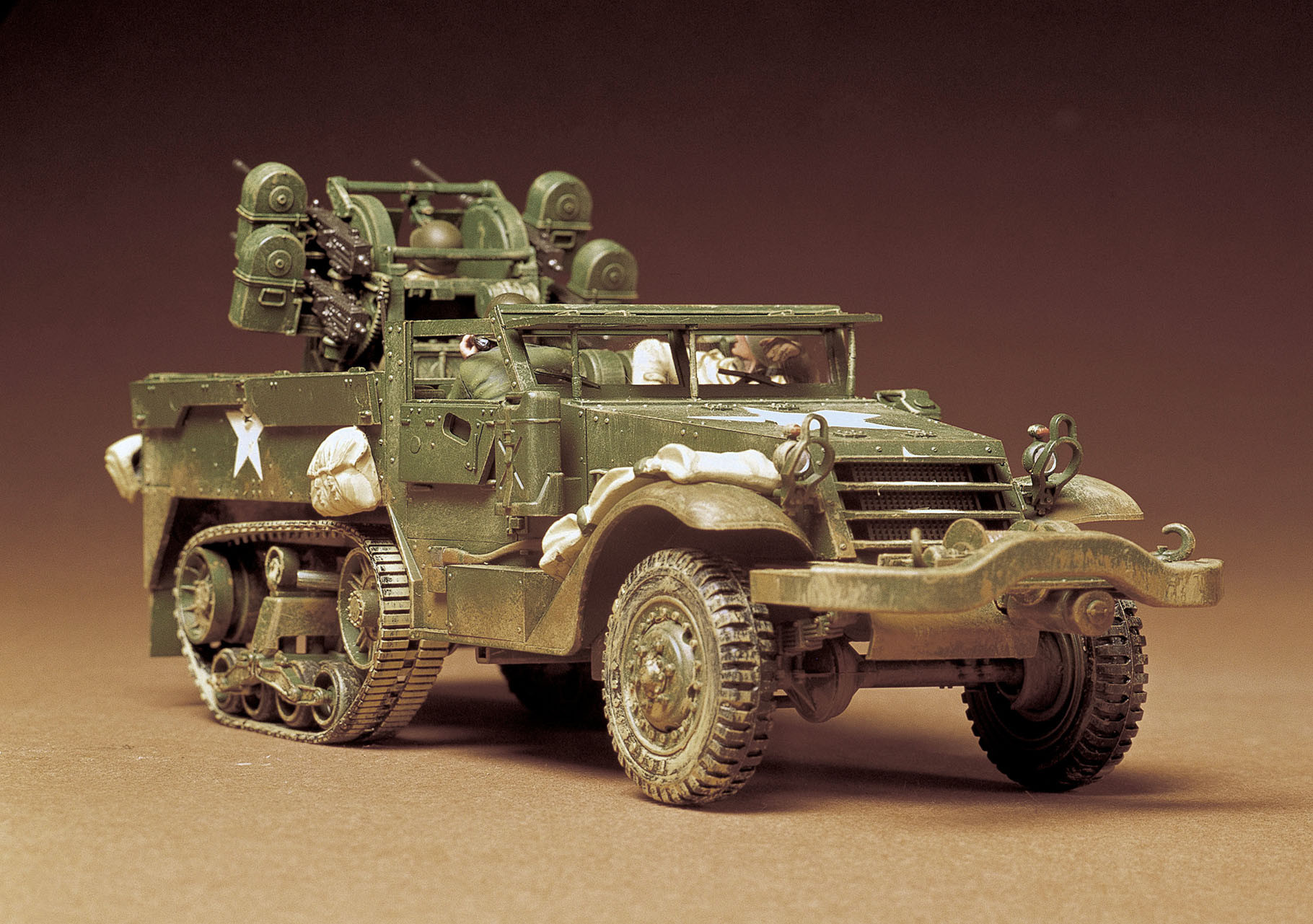 tamiya-135-us-multiple-gun-carriage-m16
