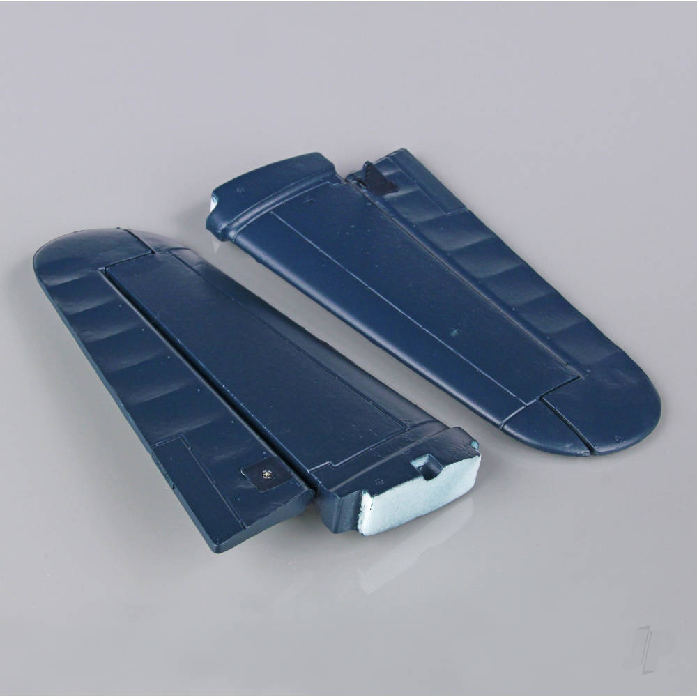 horizontal-stabilizer-painted-for-f4u