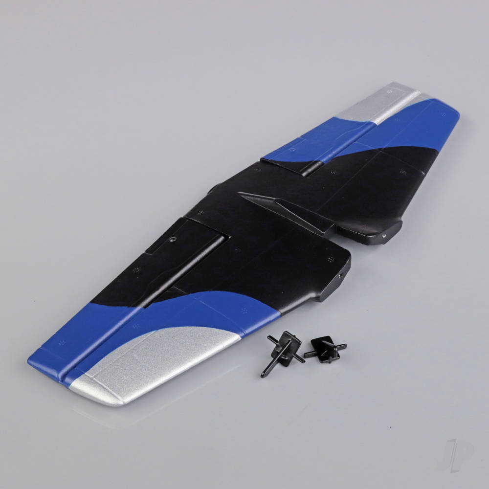 horizontal-stabiliser-painted-for-l-39