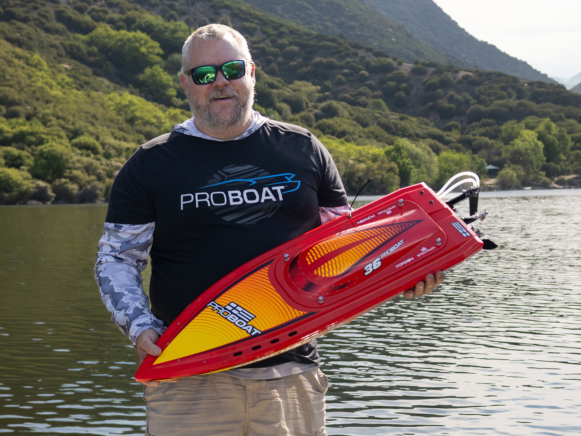 Sonicwake 36" V3 Self-Righting V-Hull Boat RTR, Red-30