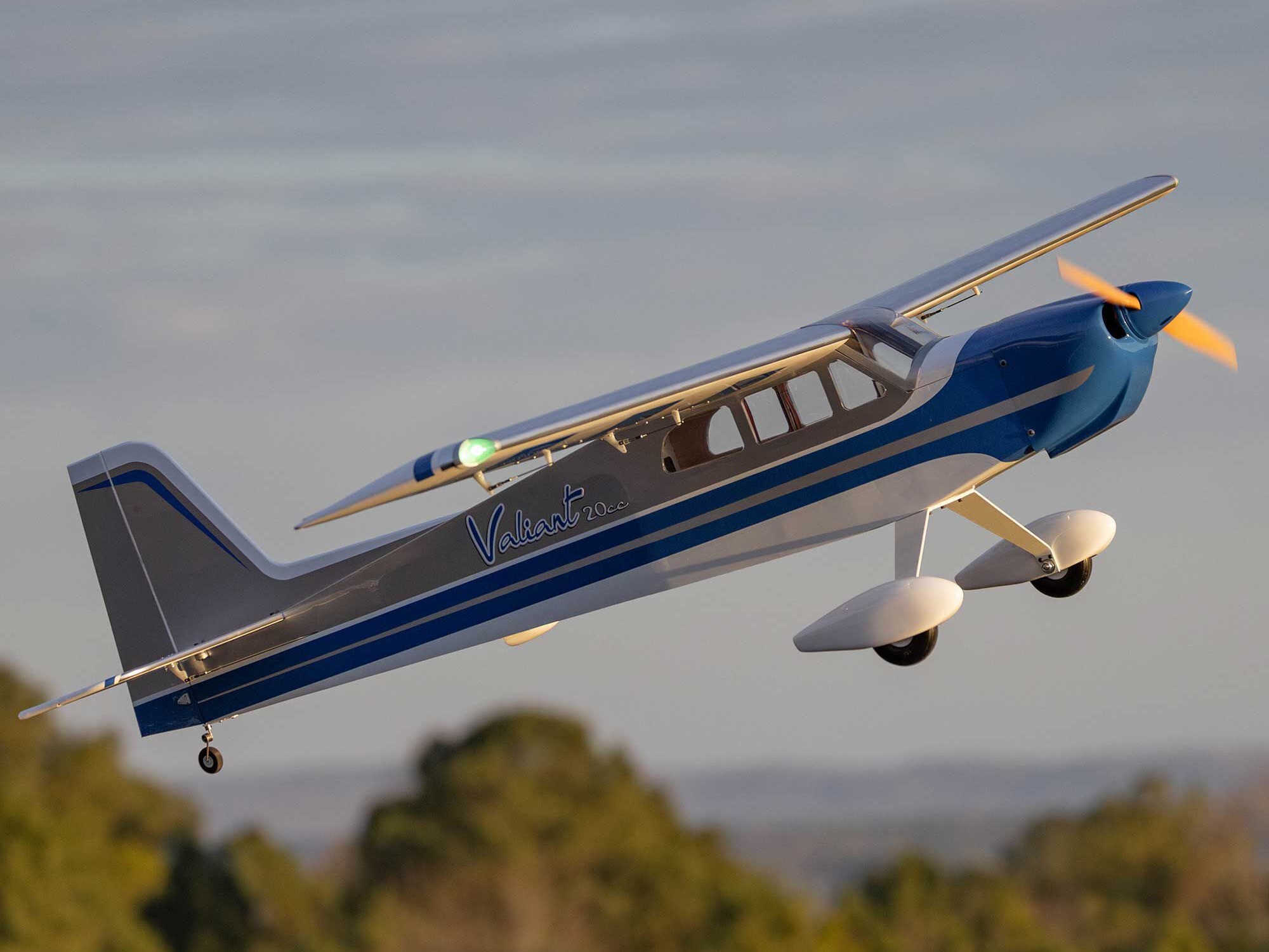 Valiant 20cc EP PNP, 86.5"-33