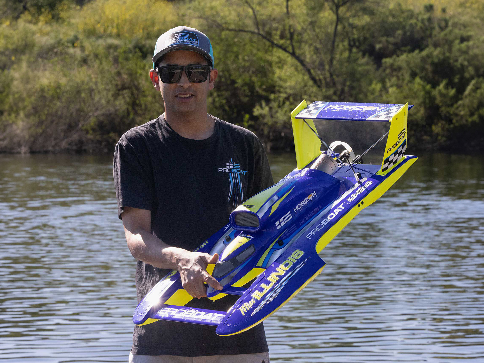 Miss Illinois U-34 34" Unlimited Hydro Race RTR Boat-26