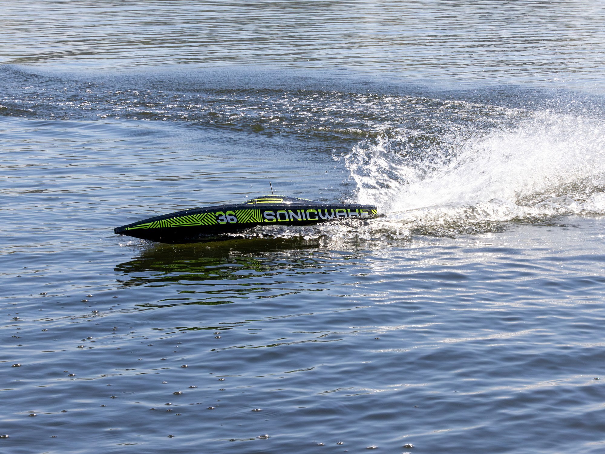 Sonicwake 36" V3 Self-Righting V-Hull Boat RTR, Black-26