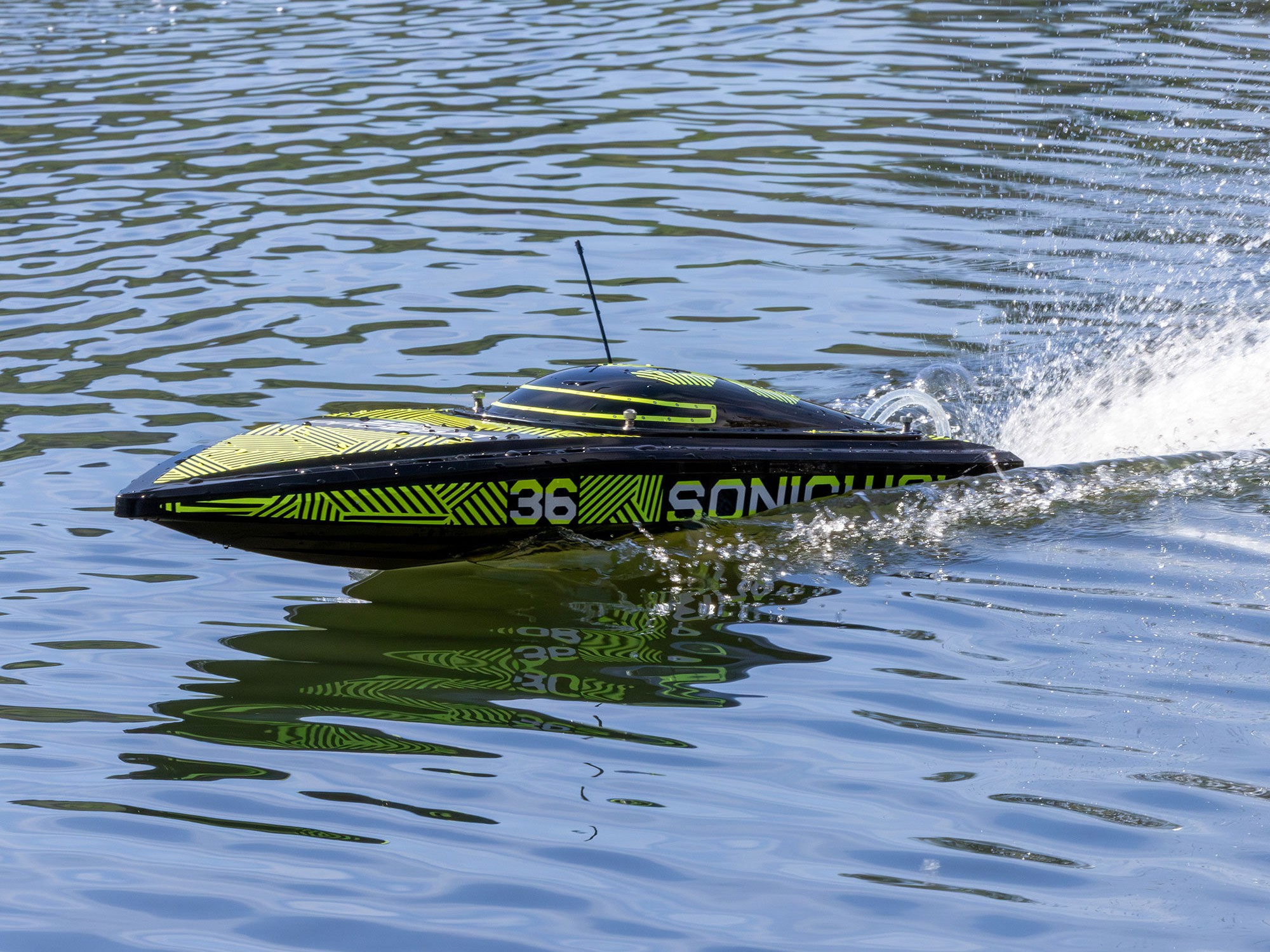 Sonicwake 36" V3 Self-Righting V-Hull Boat RTR, Black-27