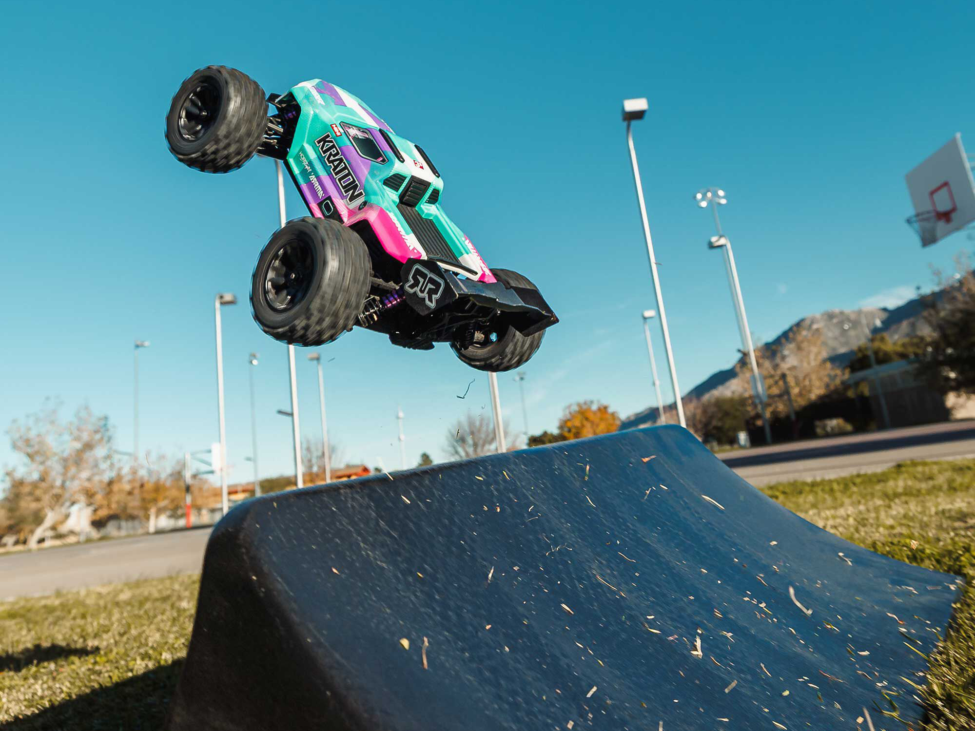 1/16 MINI KRATON 3S DSC 4X4 RTR with Batt/Charg, Teal/Pink-20