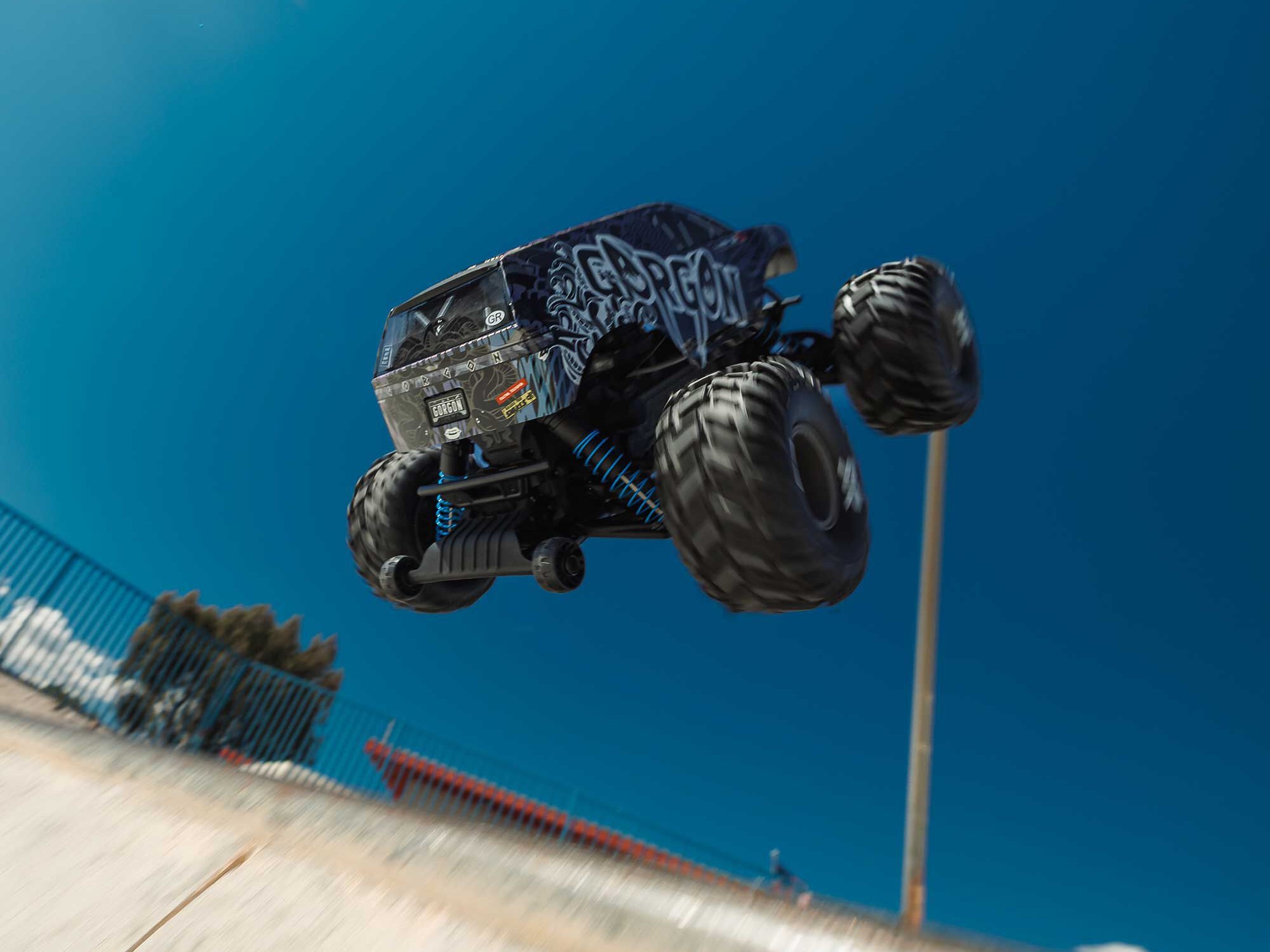 1/10 GORGON 223S 2WD RTR Monster Truck, Blue/Black-31
