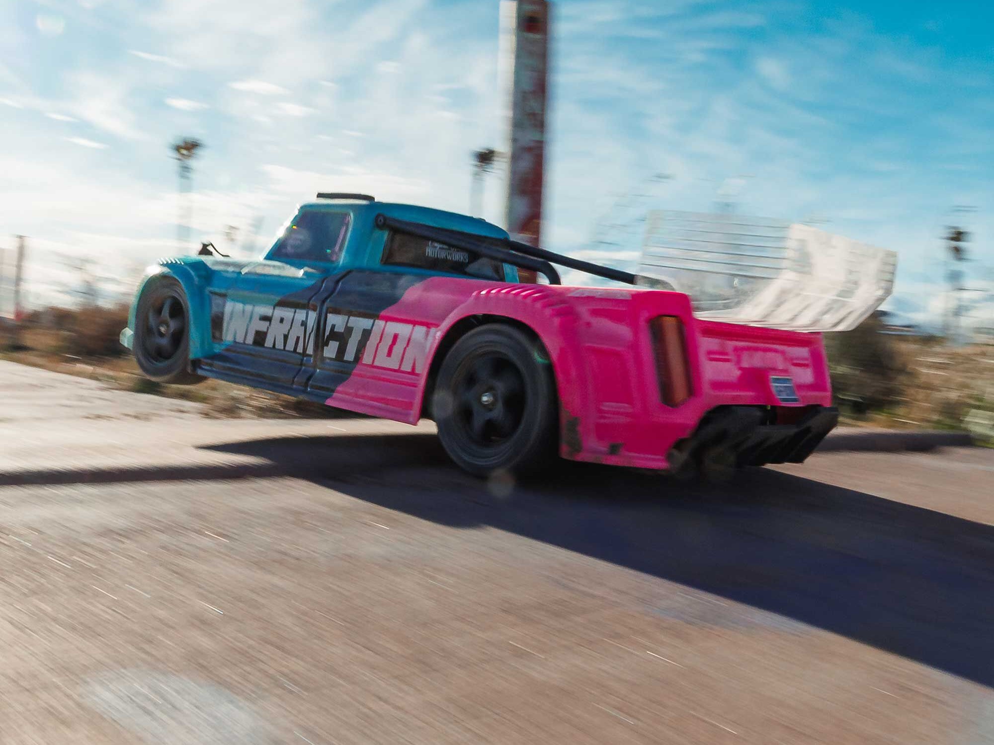 1/8 INFRACTION 223S DSC 4X4 RTR Street Bash, Teal/Pink-18