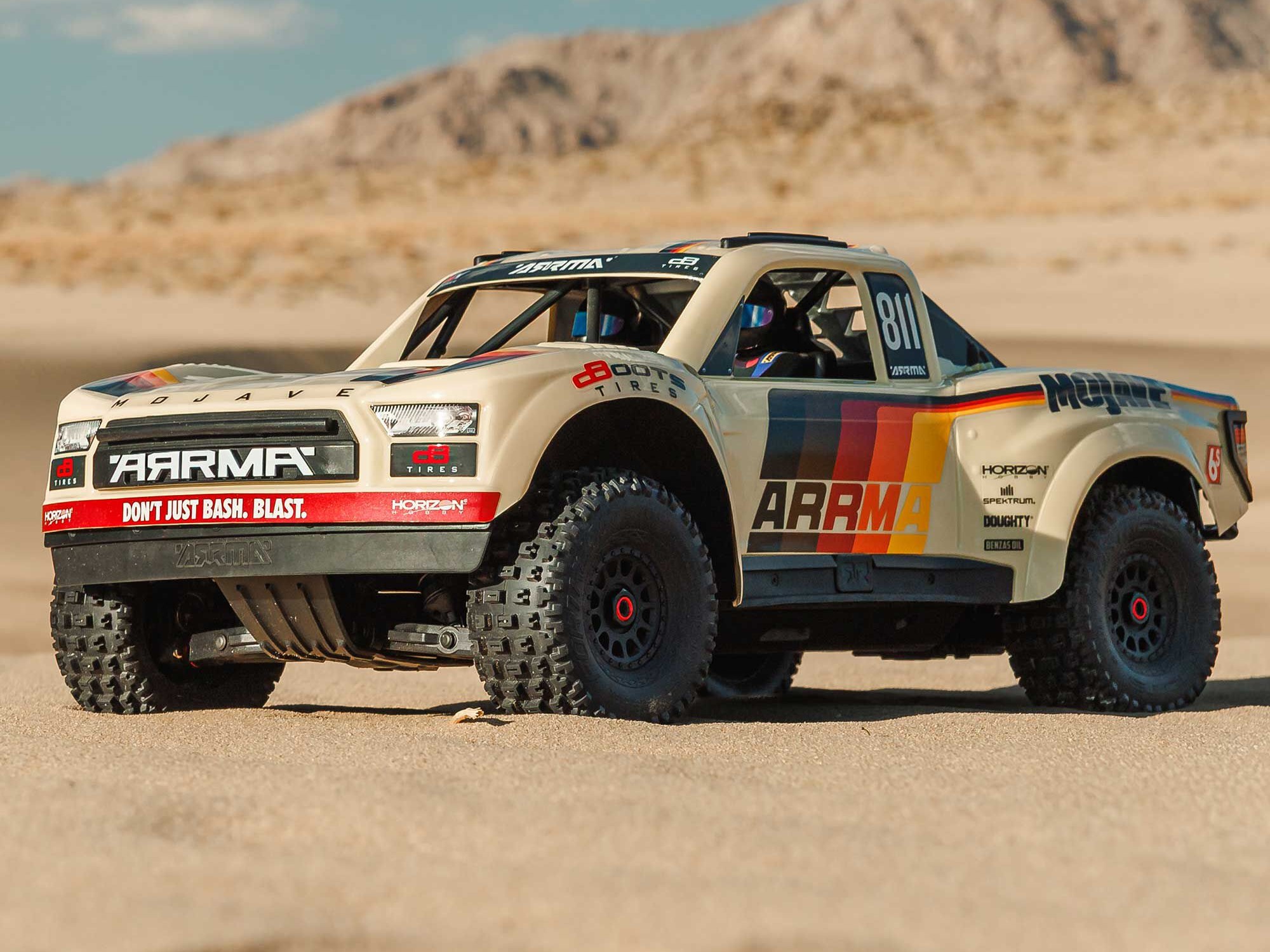 1/7 MOJAVE 6S 4X4 RTR Brushless Desert Truck, Beige-25