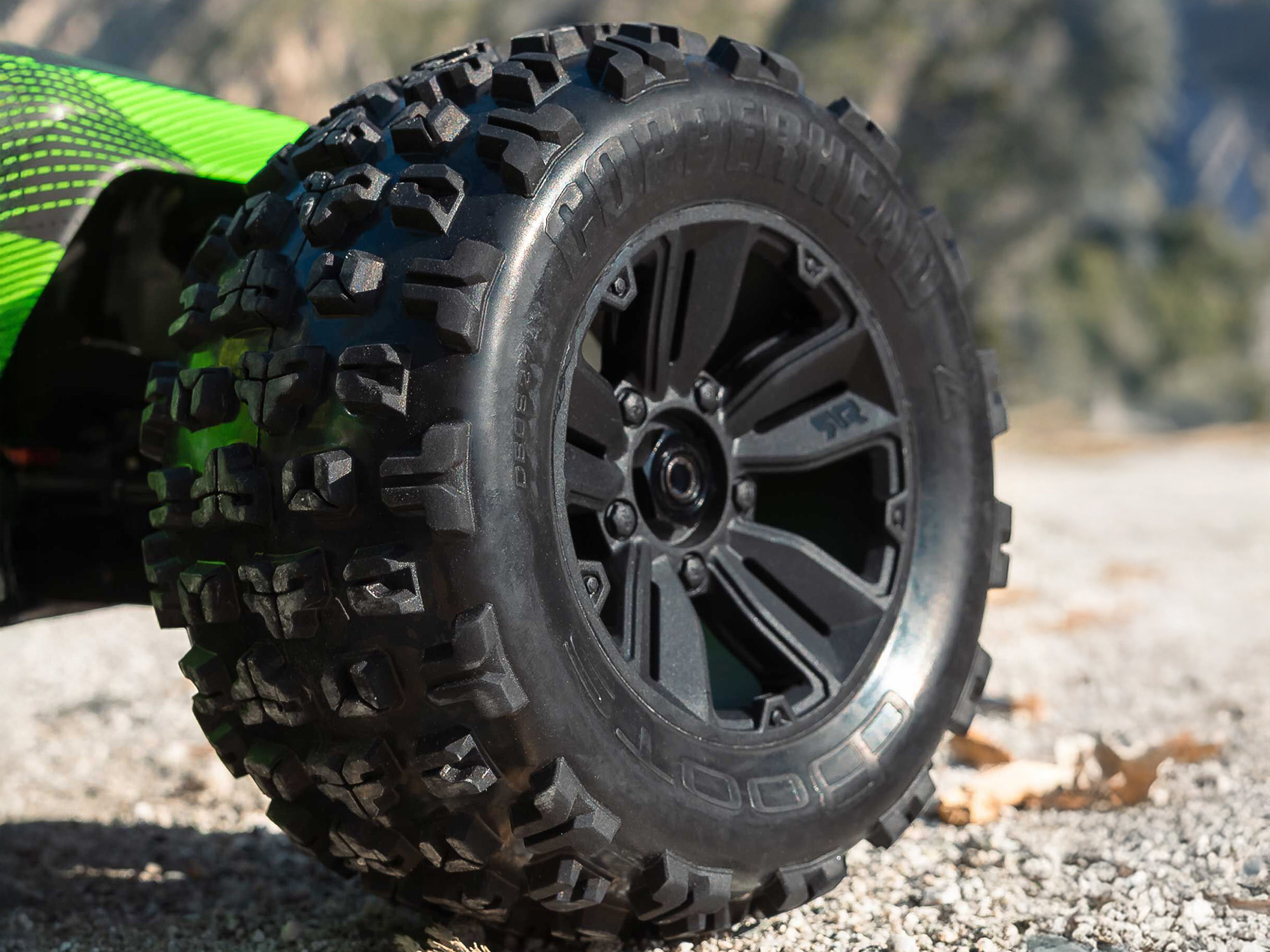 1/8 KRATON 6S V6 4X4 BLX Speed Monster Truck RTR Green/Black-15