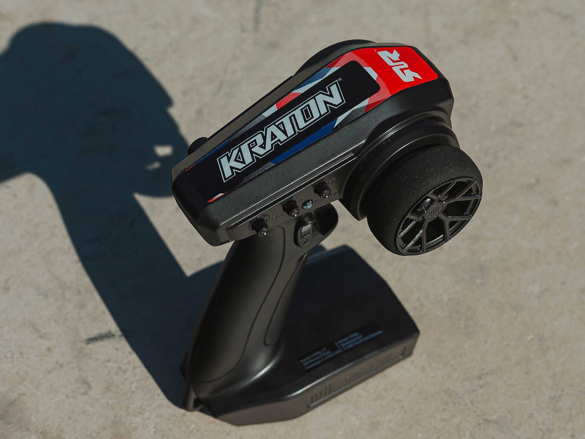 1/8 KRATON 6S V6 4X4 BLX Speed Monster Truck RTR Blue/Red-18