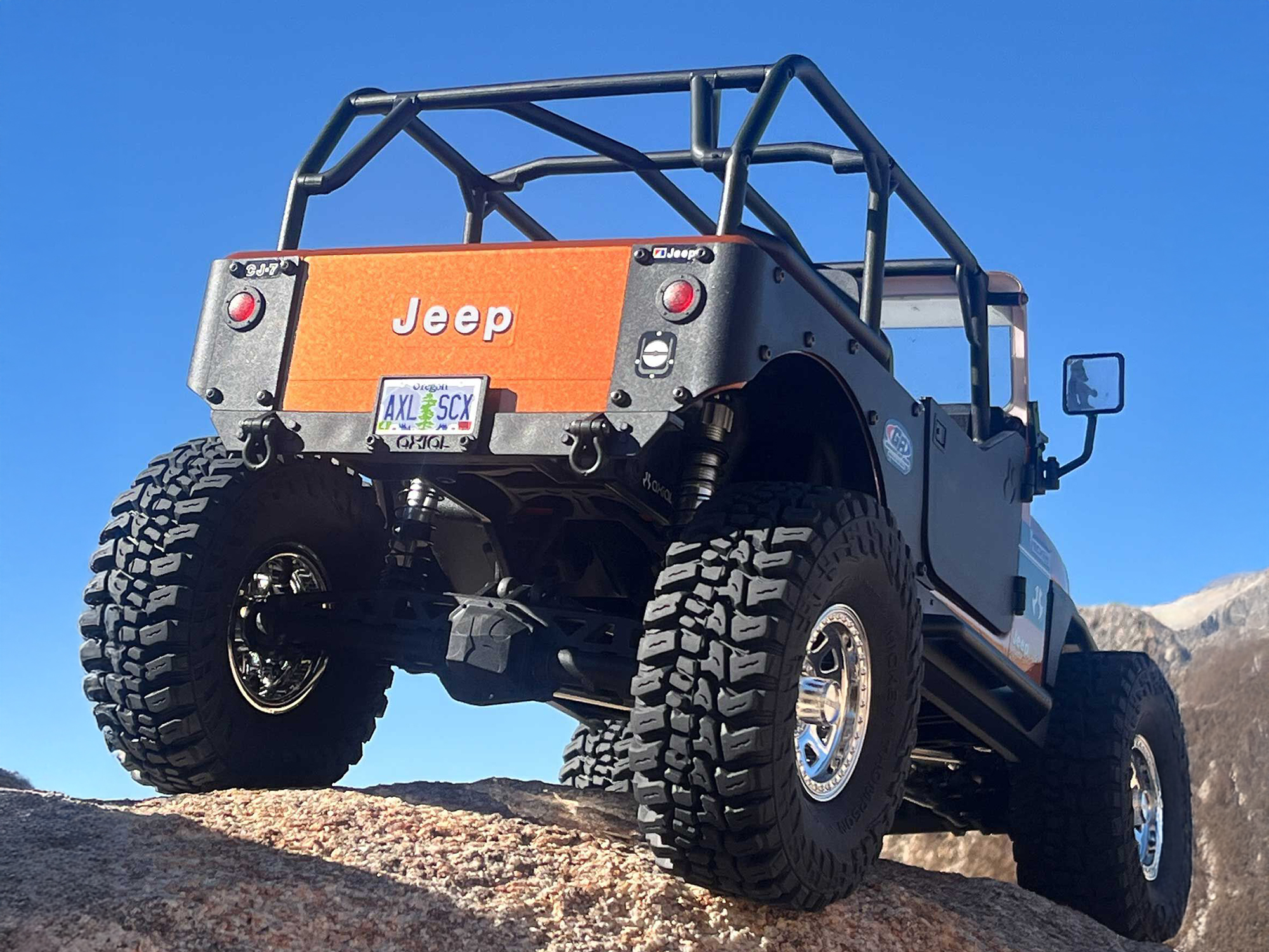1/10 SCX10 III Jeep CJ-7 4X4 RTR Rock Crawler, Copper-25