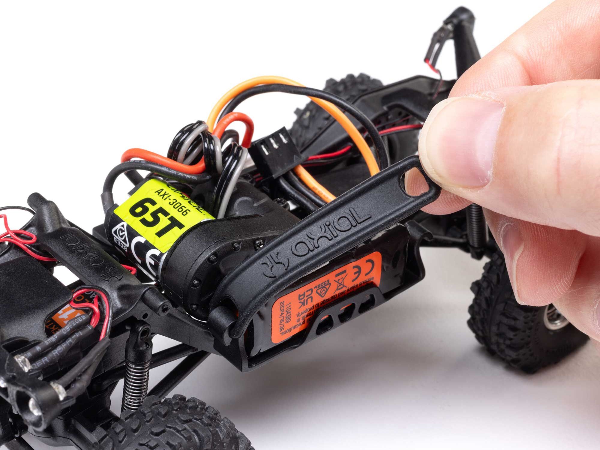 1/30 SCX30 Chevrolet K10 4X4 RTR Rock Crawler Black-9