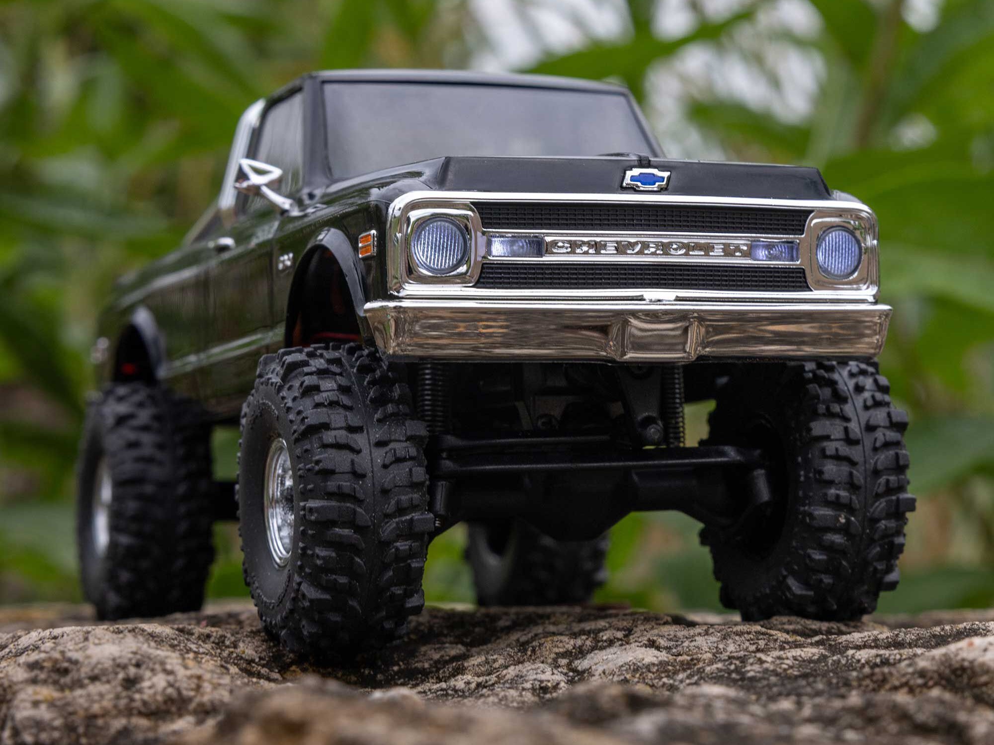 1/30 SCX30 Chevrolet K10 4X4 RTR Rock Crawler Black-18