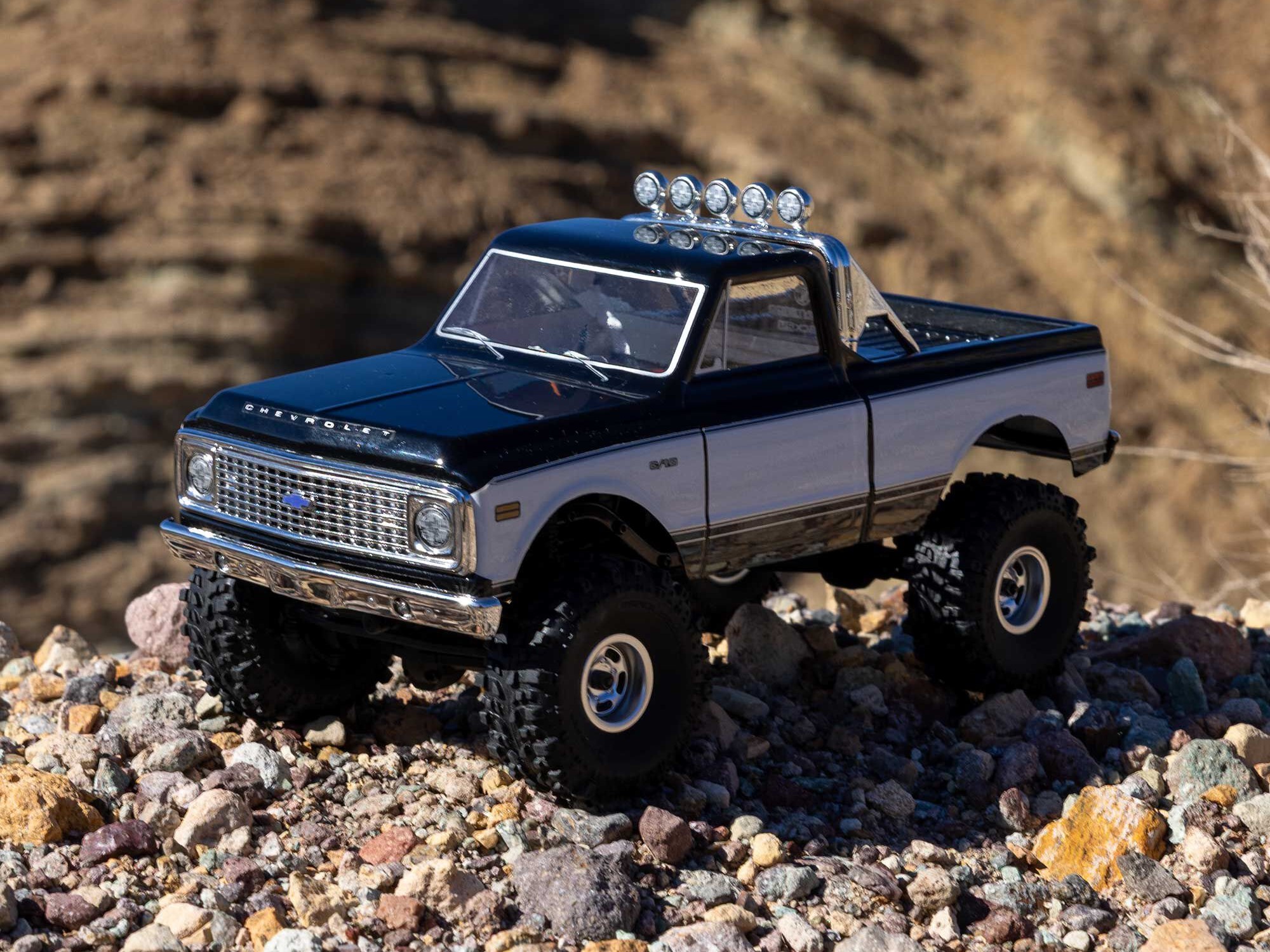 1/24 SCX24 1971 Chevrolet C10 4WD Truck RTR, Black-24