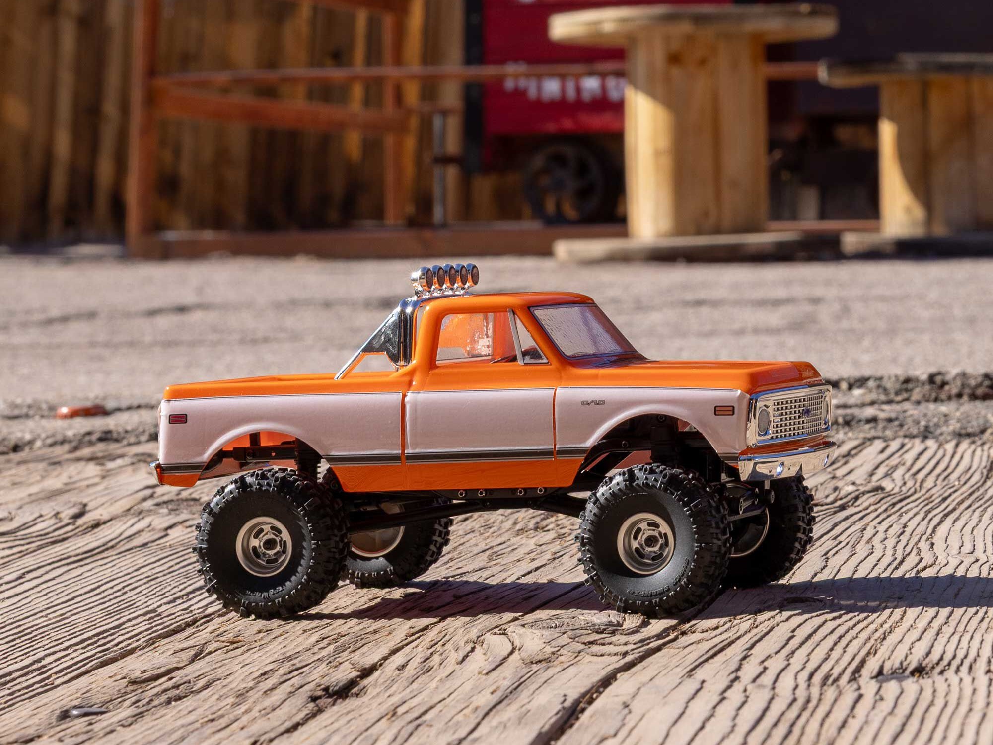 1/24 SCX24 1971 Chevrolet C10 4WD Truck RTR, Orange-26