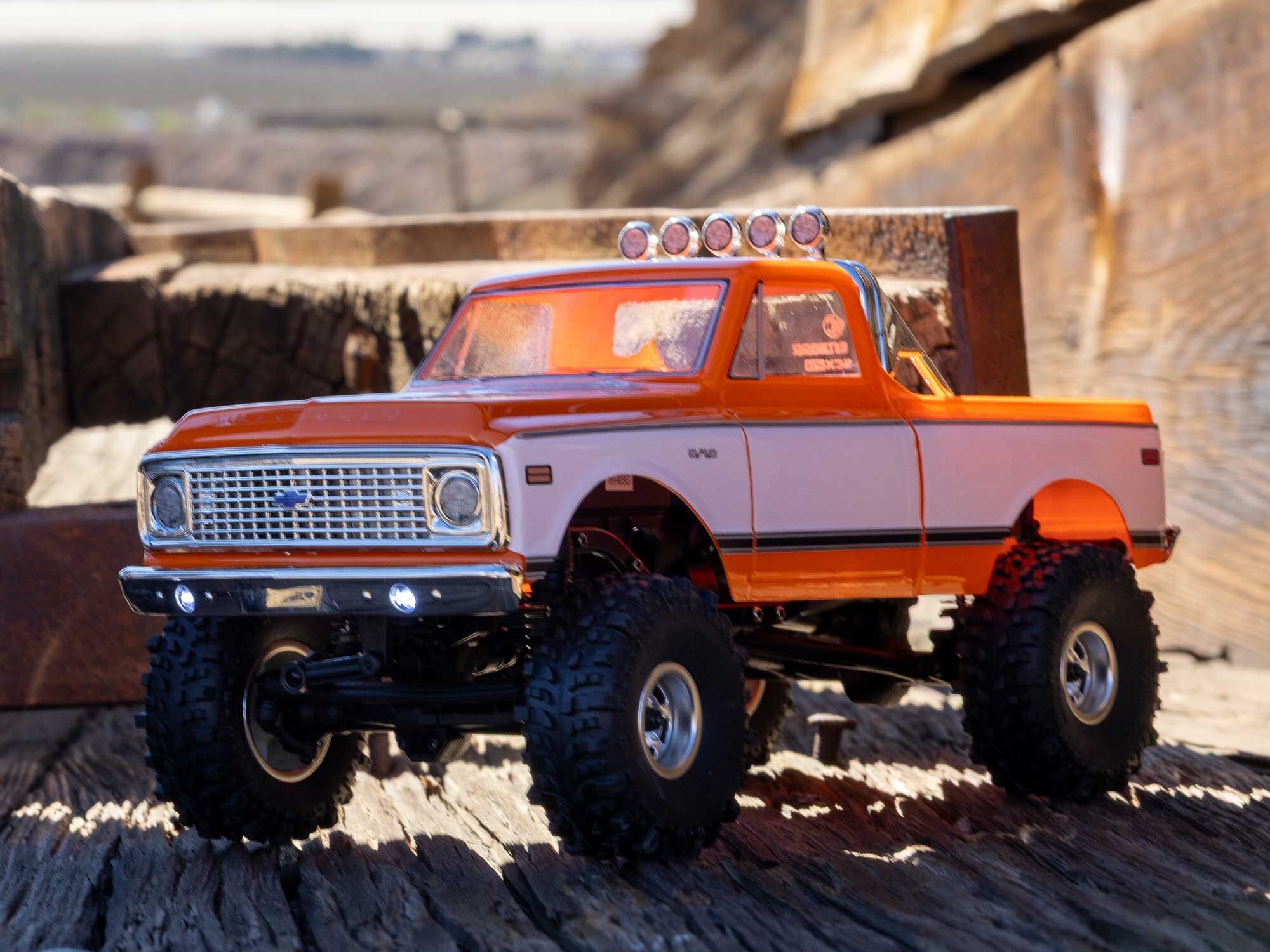 1/24 SCX24 1971 Chevrolet C10 4WD Truck RTR, Orange-28
