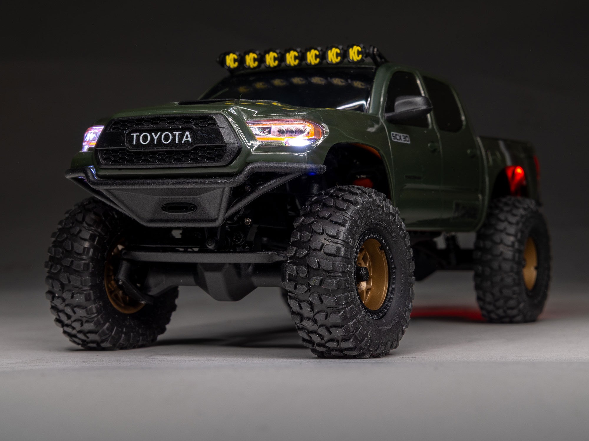 1/30 SCX30 Toyota Tacoma TRD Pro Extreme Off-Road 4X4 RTR-21