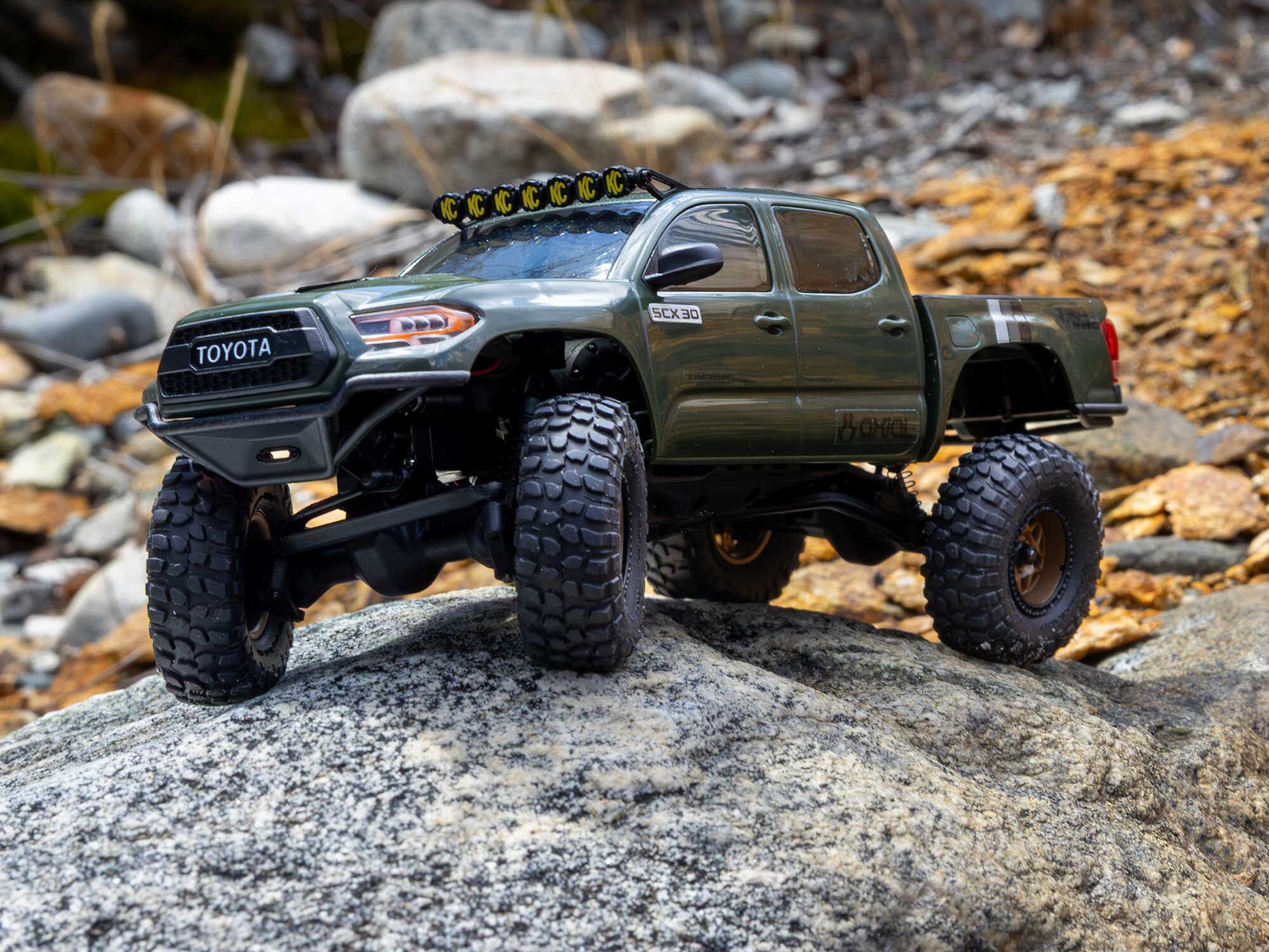 1/30 SCX30 Toyota Tacoma TRD Pro Extreme Off-Road 4X4 RTR-25