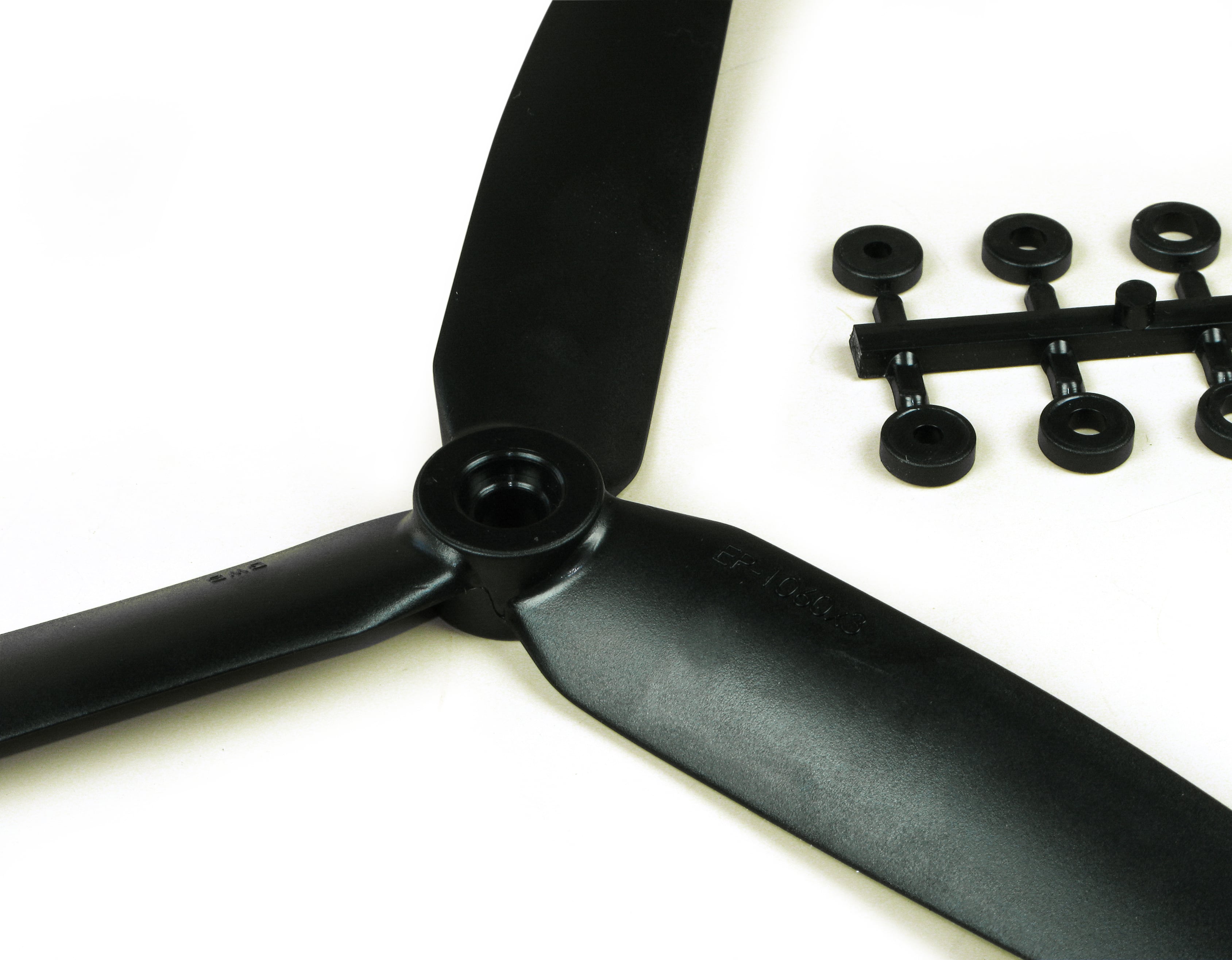 10x6 Slow Fly Propeller 3-Blade Black-2