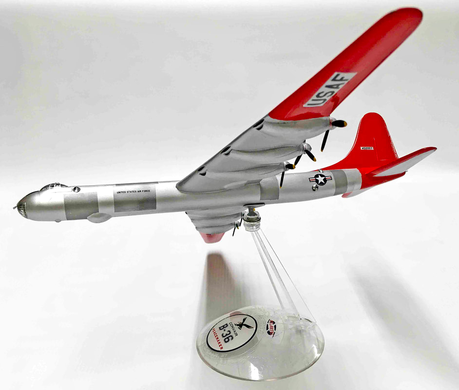 1:184 B-36 Prop Jet Peacemaker with Swivel Stand-4