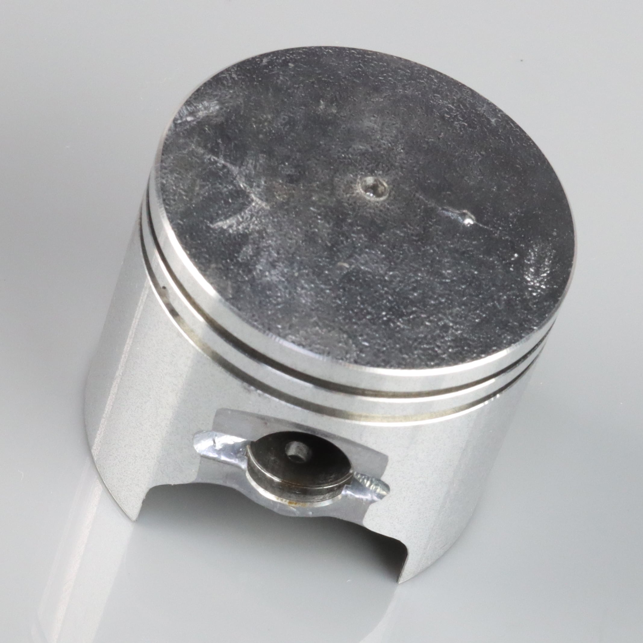 Piston