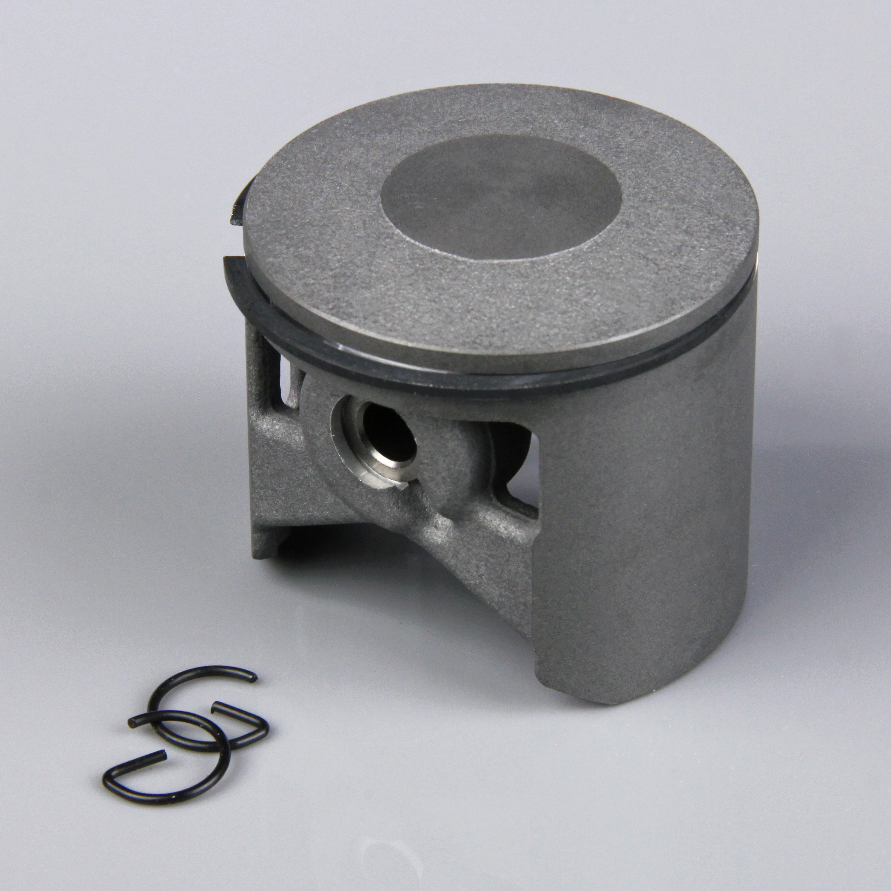 Piston (1pc) and Accessories incl. C-Clips / Ring / Gudgeon Bearing and Pin 125cc Twin