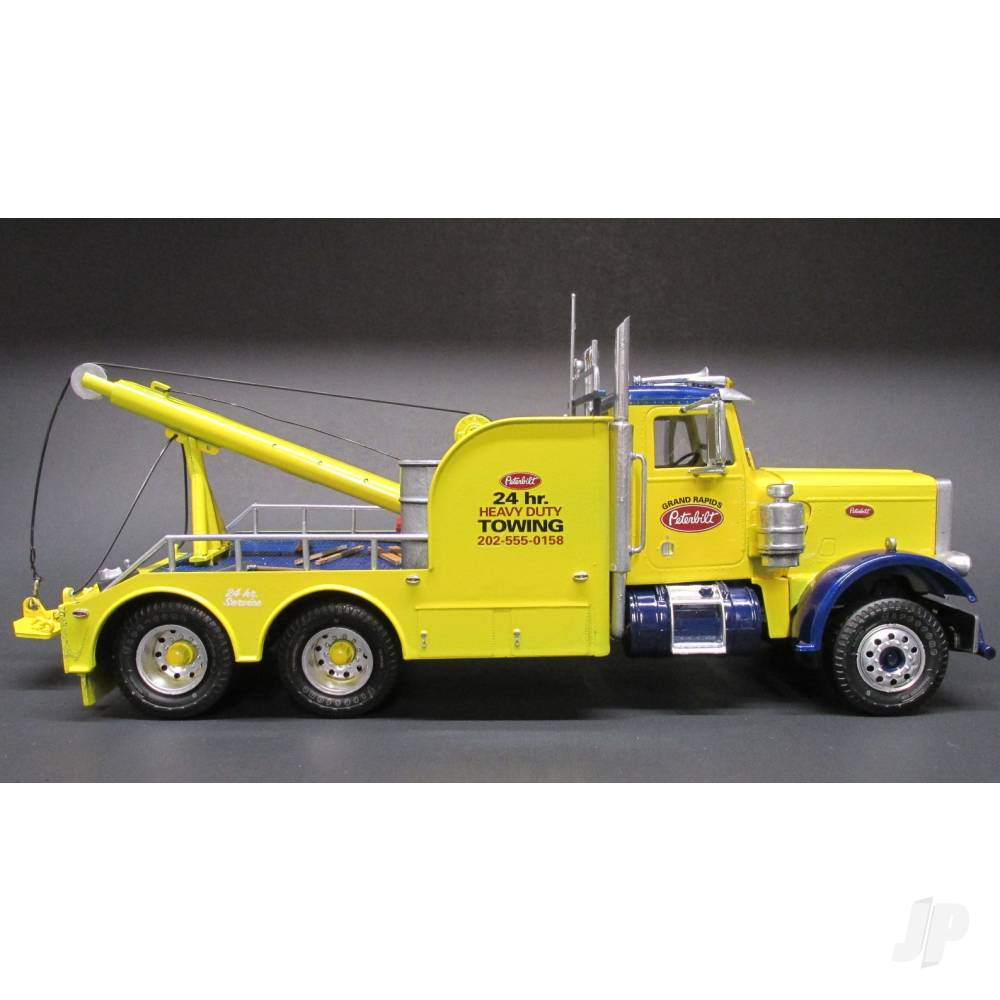Peterbilt 359 Wrecker-4
