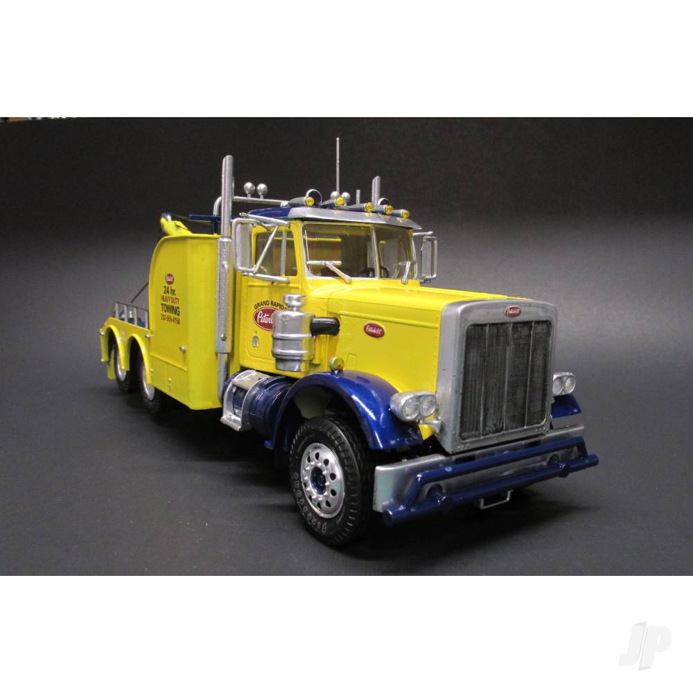 Peterbilt 359 Wrecker-7