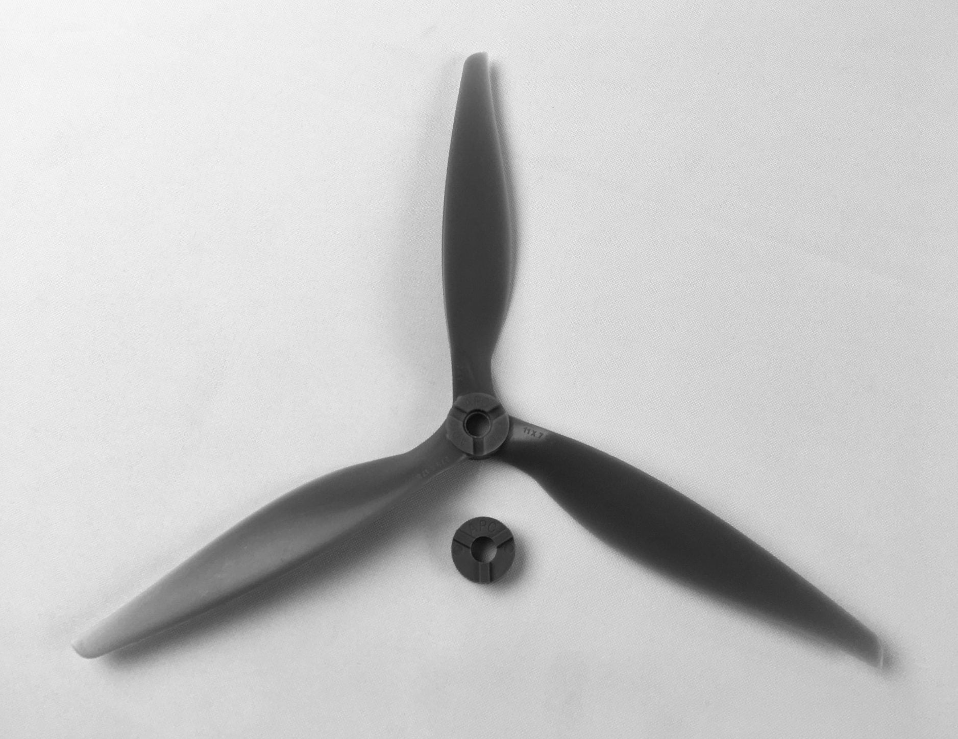 11x7 Electric 3-Blade Propeller