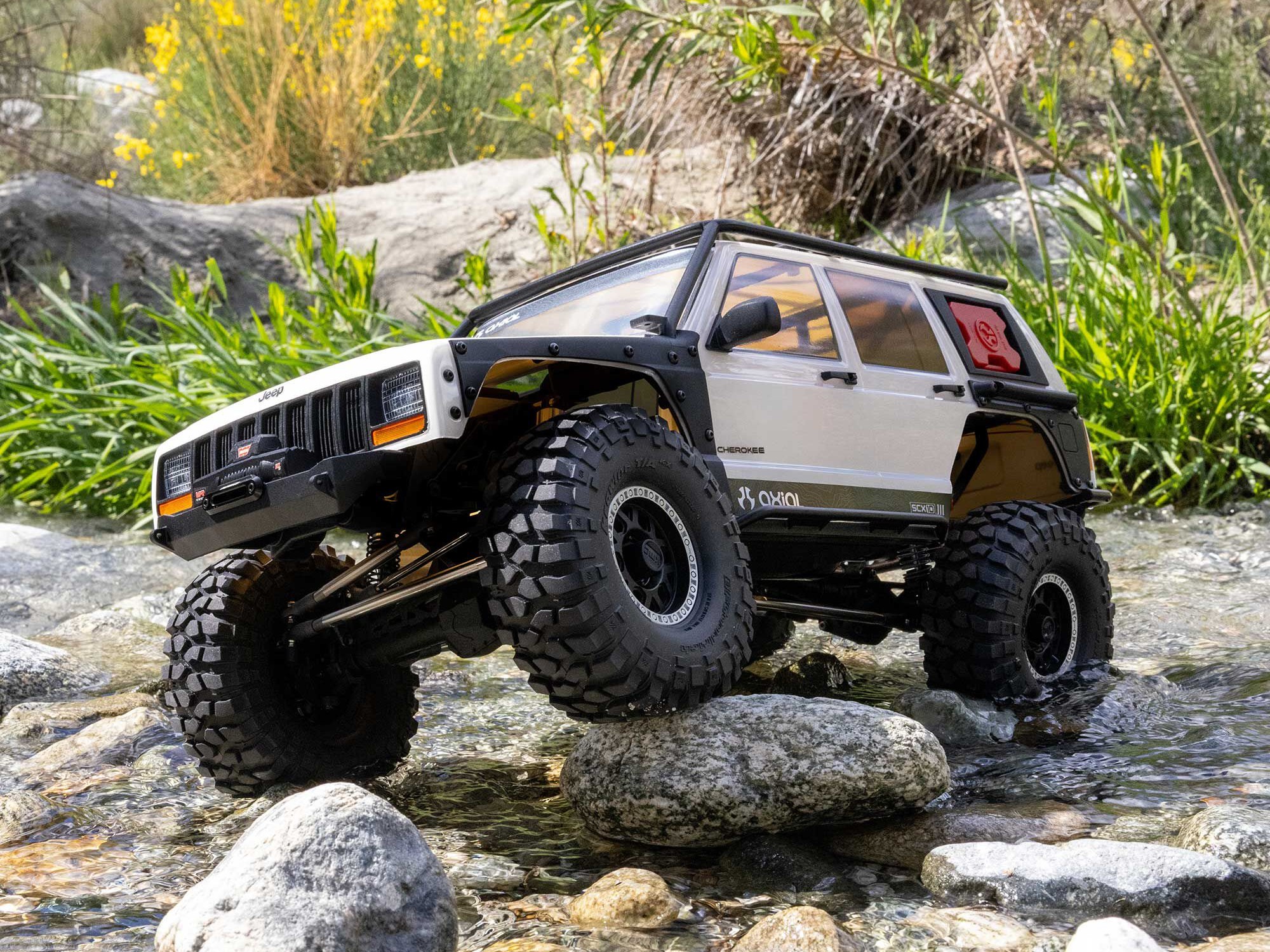 1/10 SCX10 III Jeep Cherokee XJ 4X4 RTR Rock Crawler, White-23
