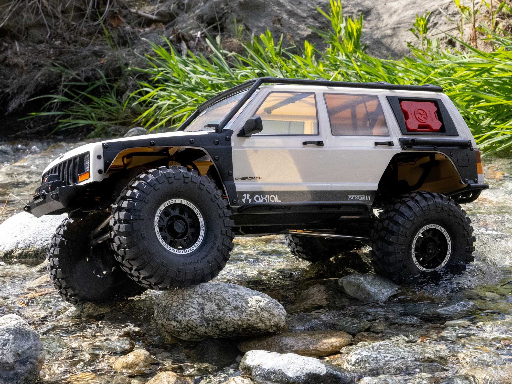 1/10 SCX10 III Jeep Cherokee XJ 4X4 RTR Rock Crawler, White-25