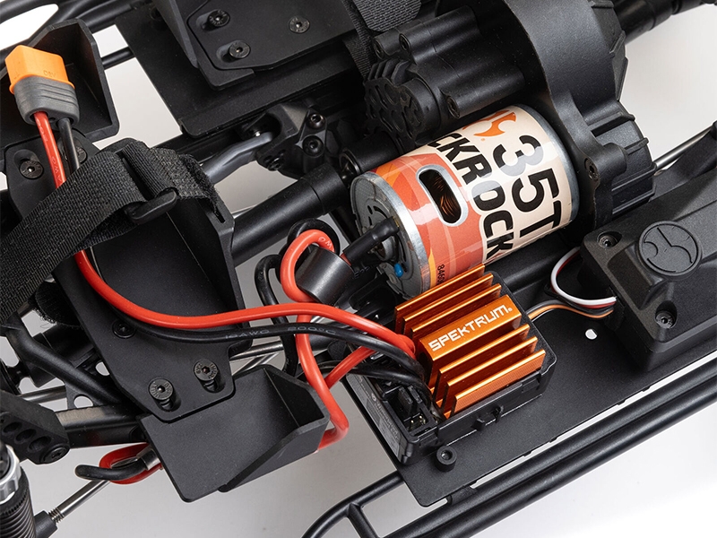 Axial 1/10 SCX10 III Base Camp 4X4 Rock Crawler RTR Grey-8