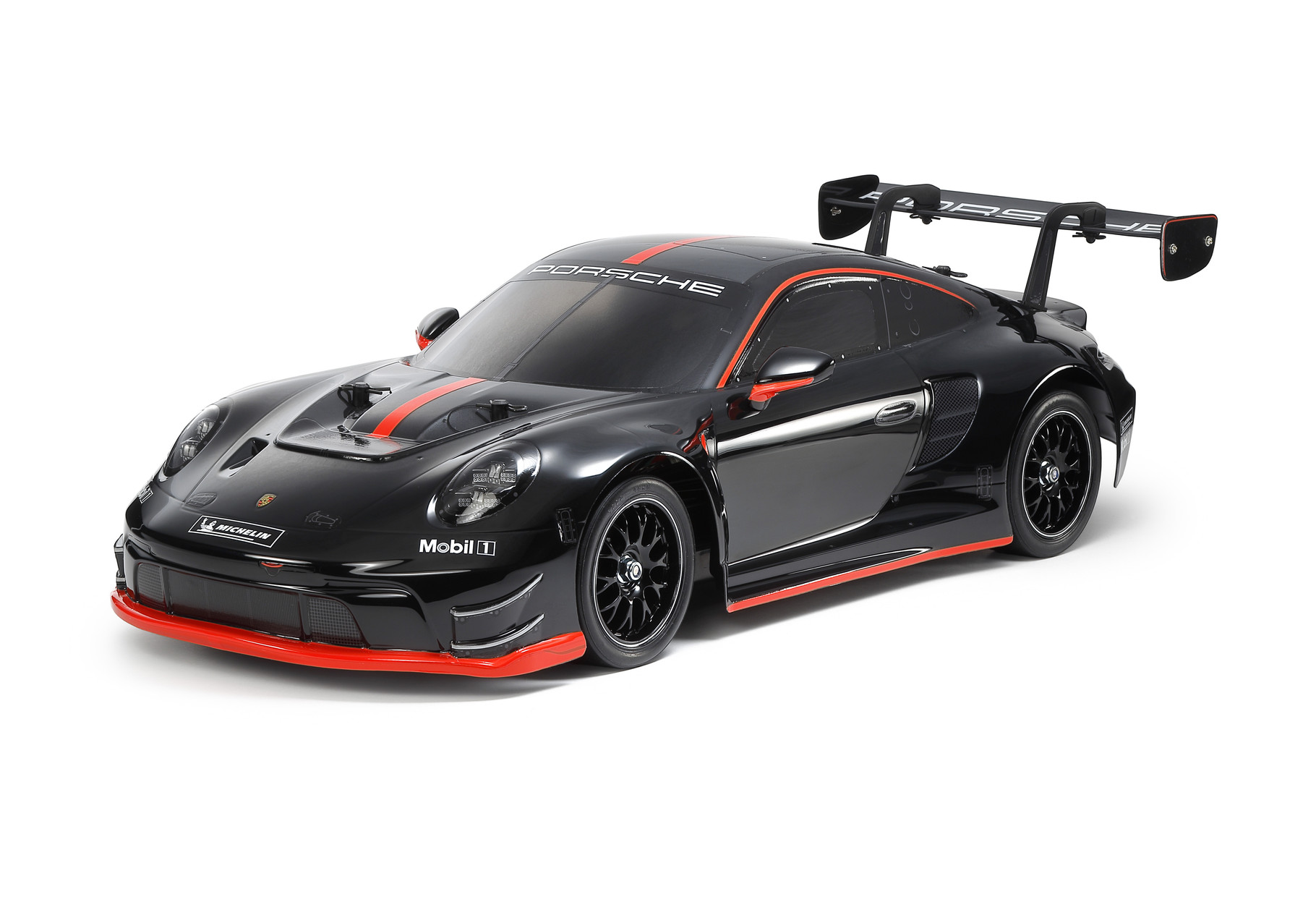 tamiya-porsche-911-gt3-r-992-with-black-painted-body-tt-02