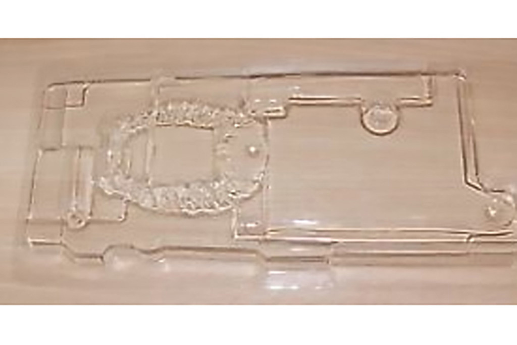 Tamiya RC CHASSIS COVER: 58075