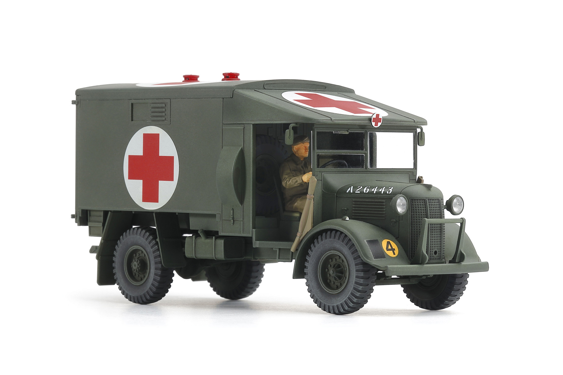 tamiya-148-british-2t-4x2-ambulance