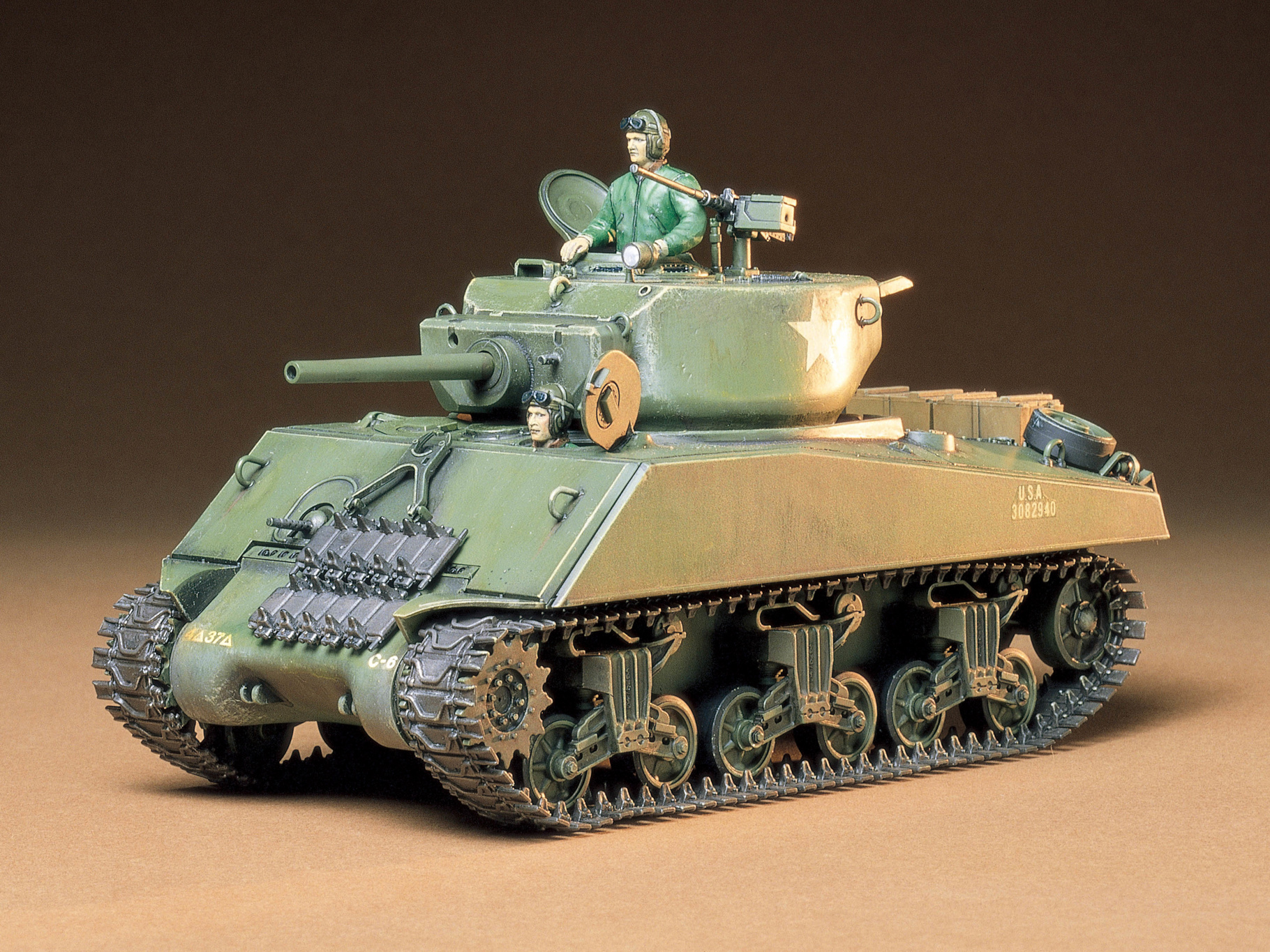 tamiya-us-m4a3e2-jumbo