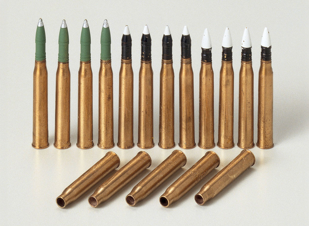 Tamiya 1/35 German Panther Brass 75mm Shells
