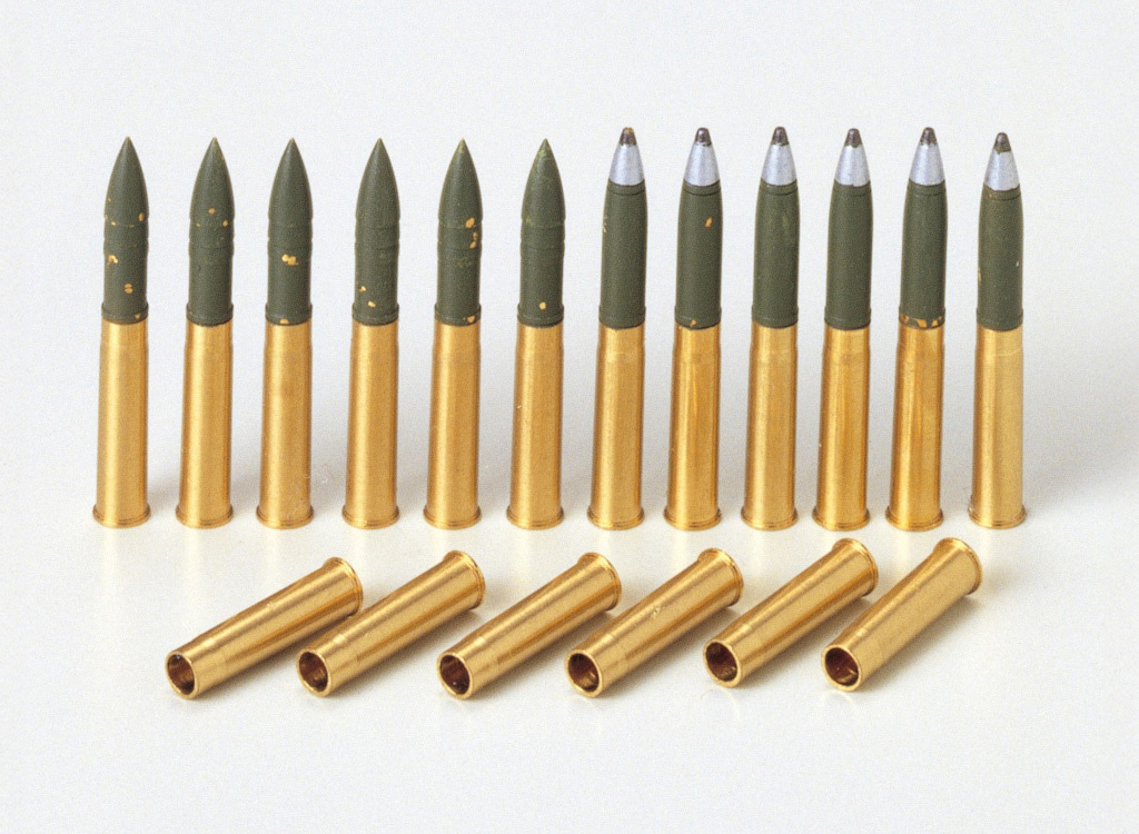 tamiya-m4-sherman-brass-75mm-projectile