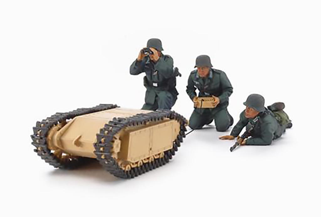 Tamiya GERMAN ASSAULT PIONEER TEAM W/ GOLIATH SET