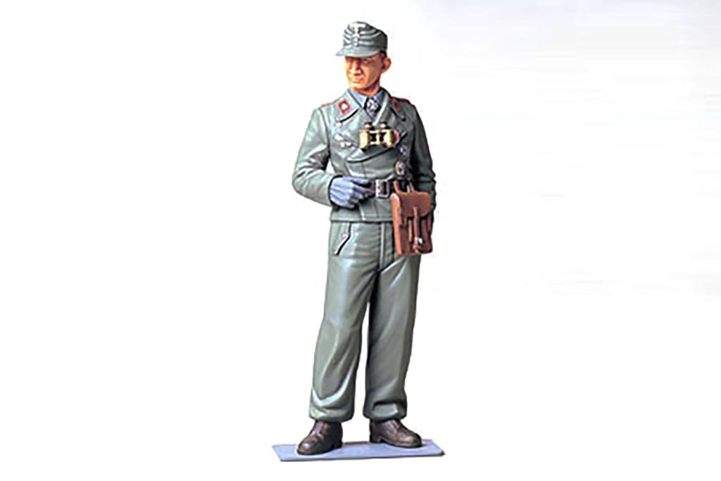 tamiya-116-wehrmacht-tank-crewman