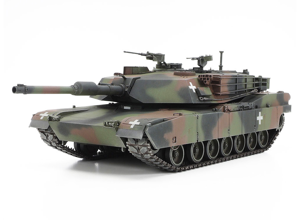 tamiya-135-m1a1-abrams-tank-ukraine