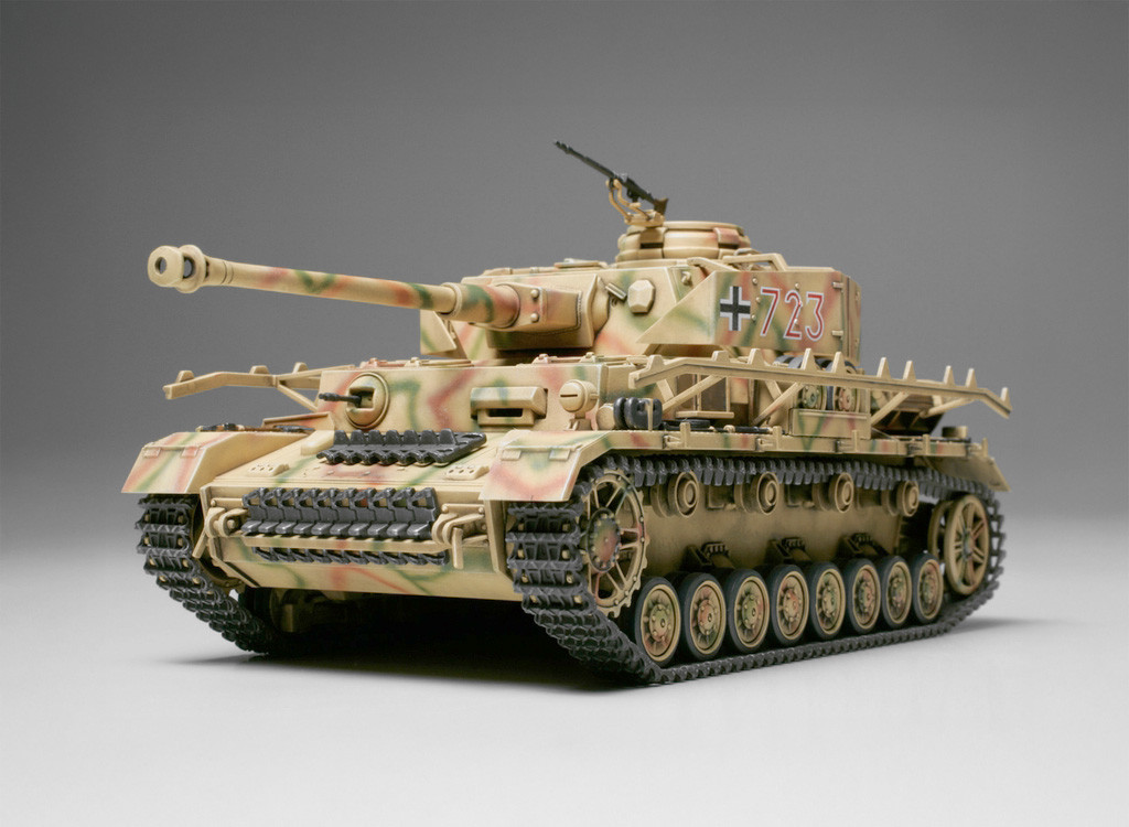 tamiya-148-panzerkampfwagen-iv-ausfj-sdkfz1612