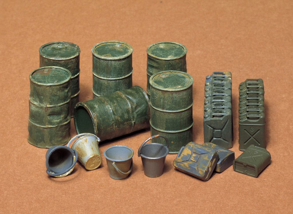 tamiya-jerry-cans-set