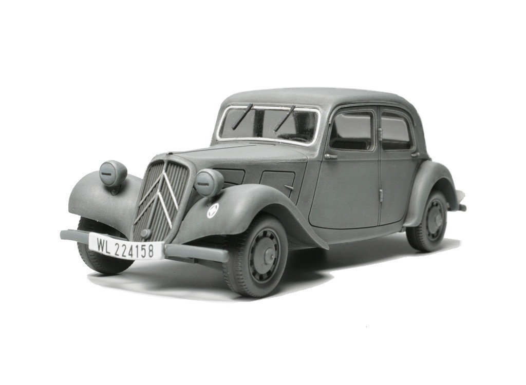 tamiya-148-citroen-traction-avant-11cv-staff-car