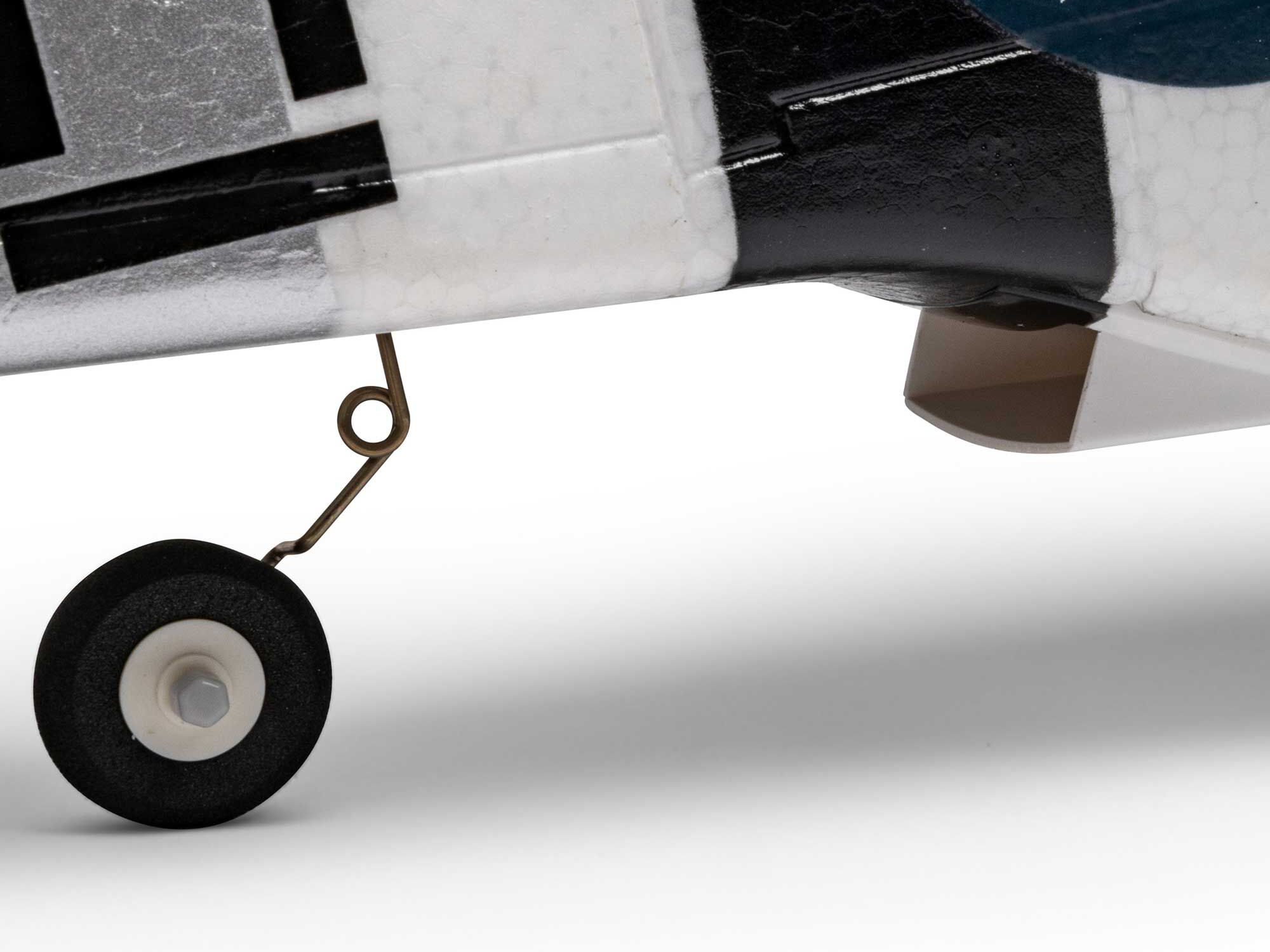 P-51D Mustang 1.0m BNF Basic with AS3X+ and SAFE Select-12