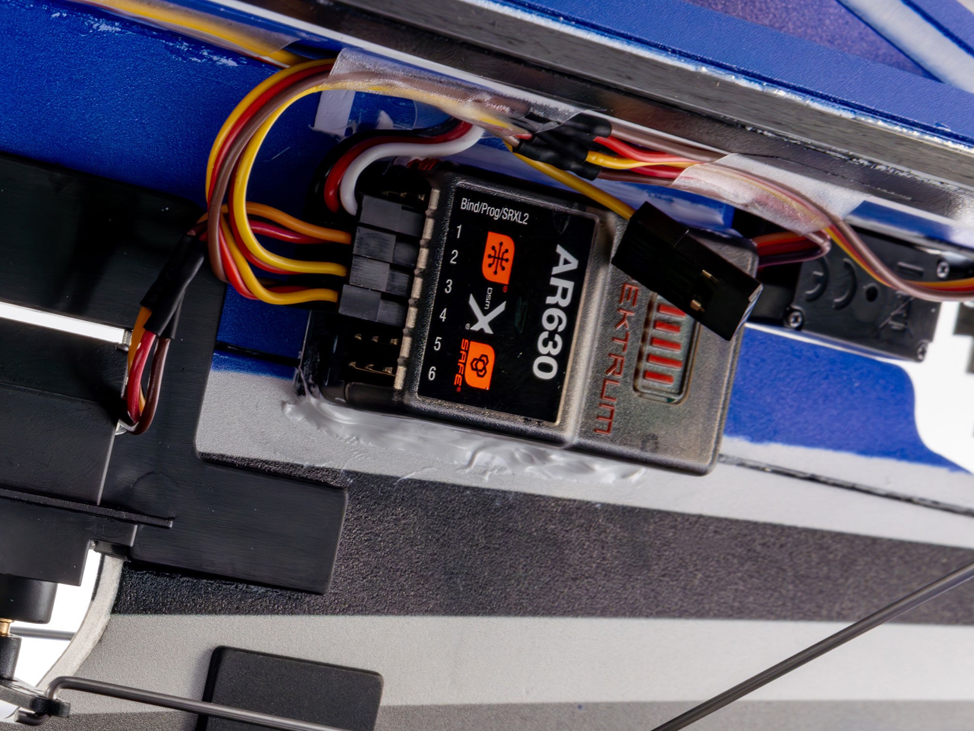 4-Site 3D FF (Flat Foamy) 800mm BNF Basic with AS3X+ & SAFE-10