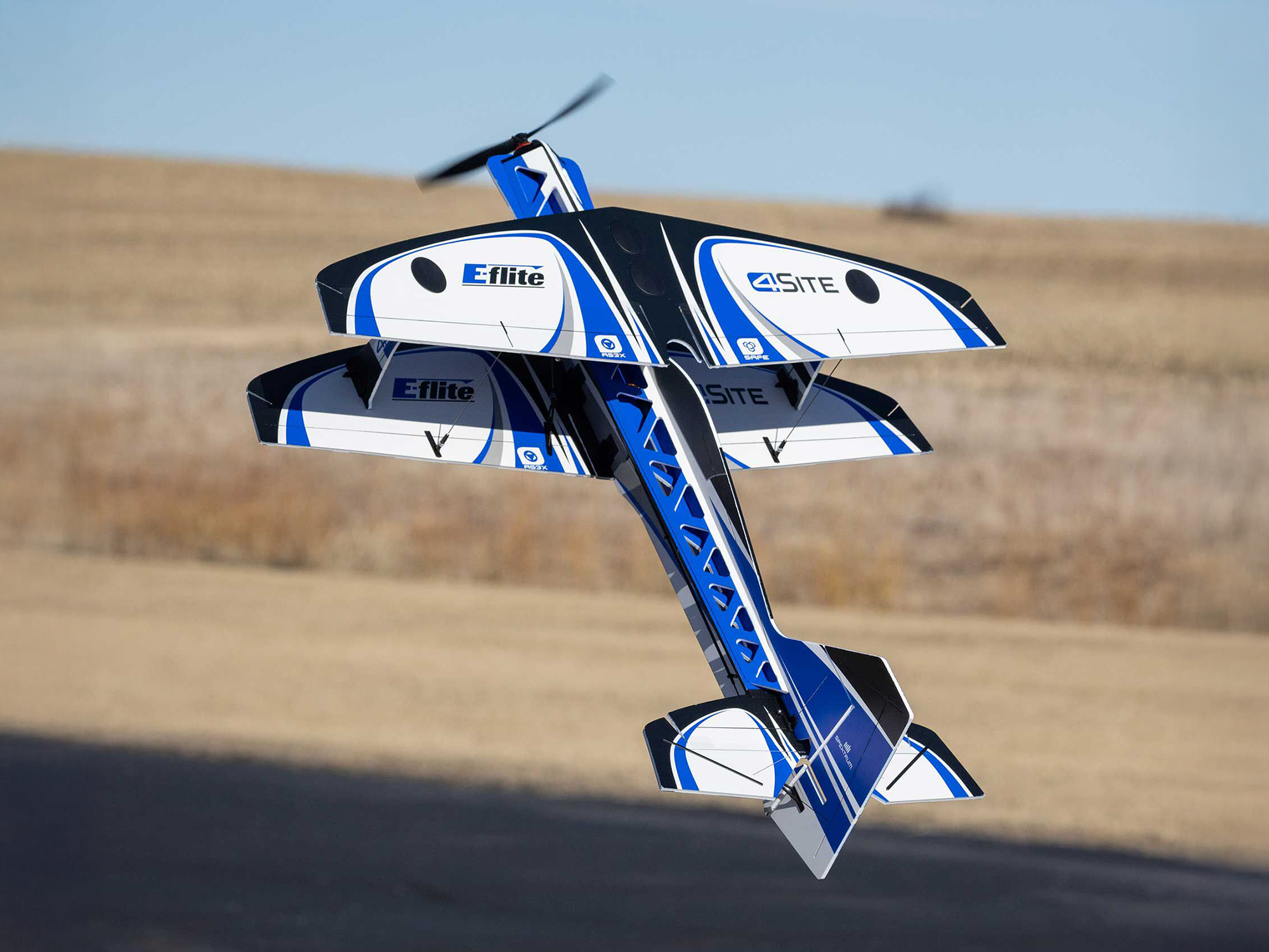 4-Site 3D FF (Flat Foamy) 800mm BNF Basic with AS3X+ & SAFE-16