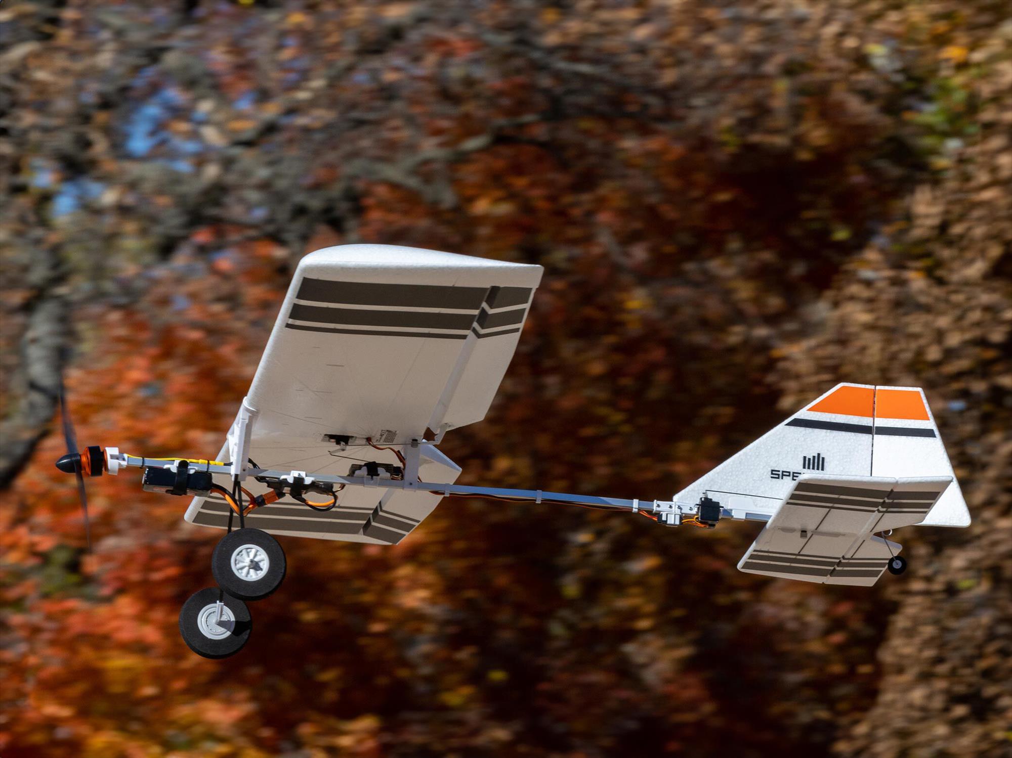 Slow Ultra Stick 1.2m BNF Basic with AS3X and SAFE Select-18